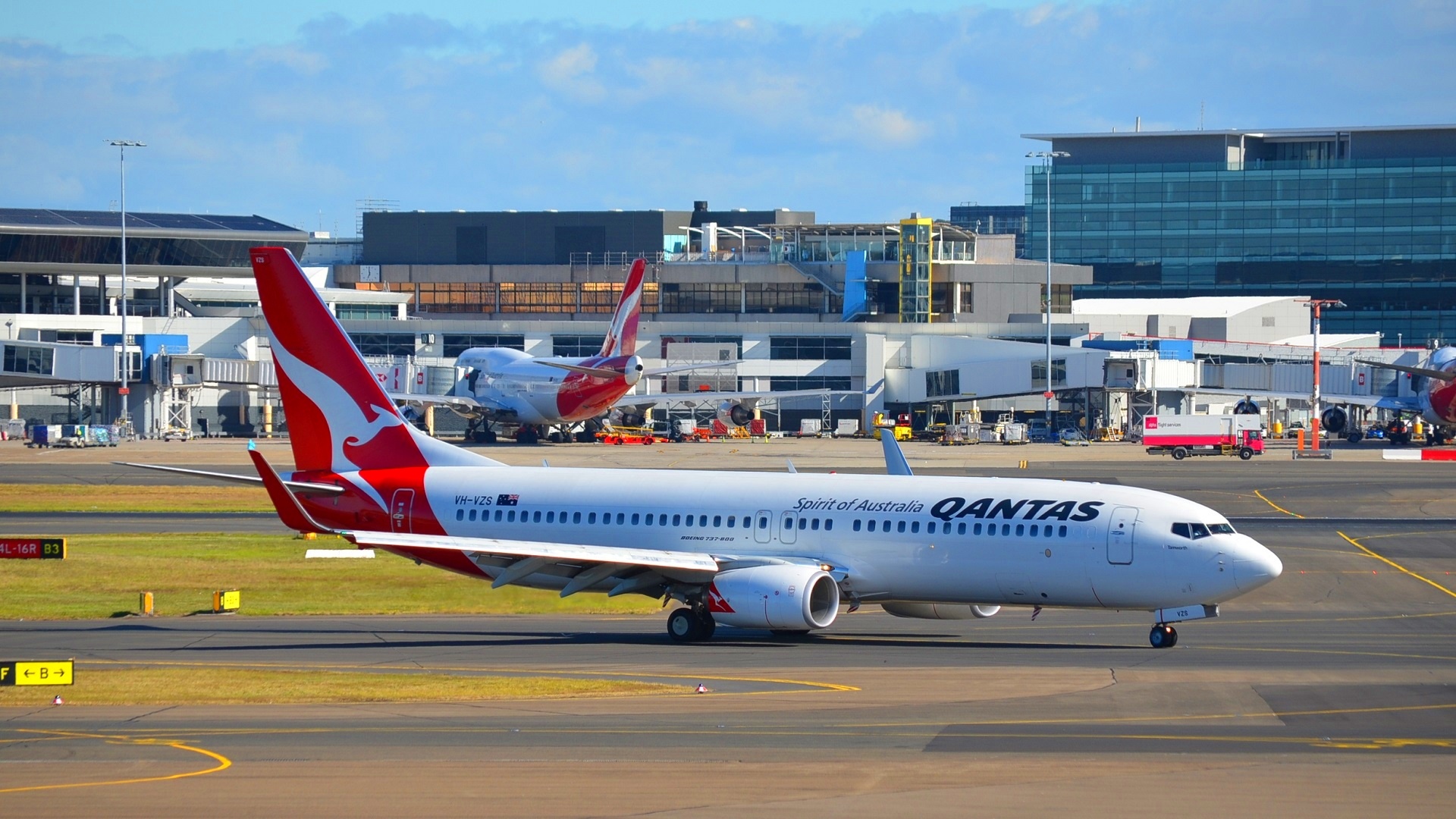 Sydney Airport, Boeing 737, 4k ultra, HD wallpaper, 1920x1080 Full HD Desktop