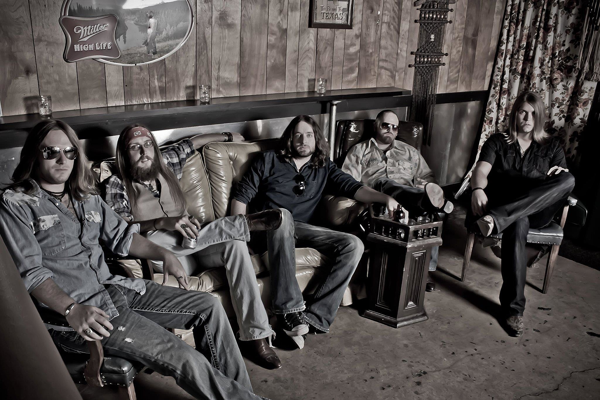 Whiskey Myers, Southern rockers, The District concert, Music sensation, 2050x1370 HD Desktop