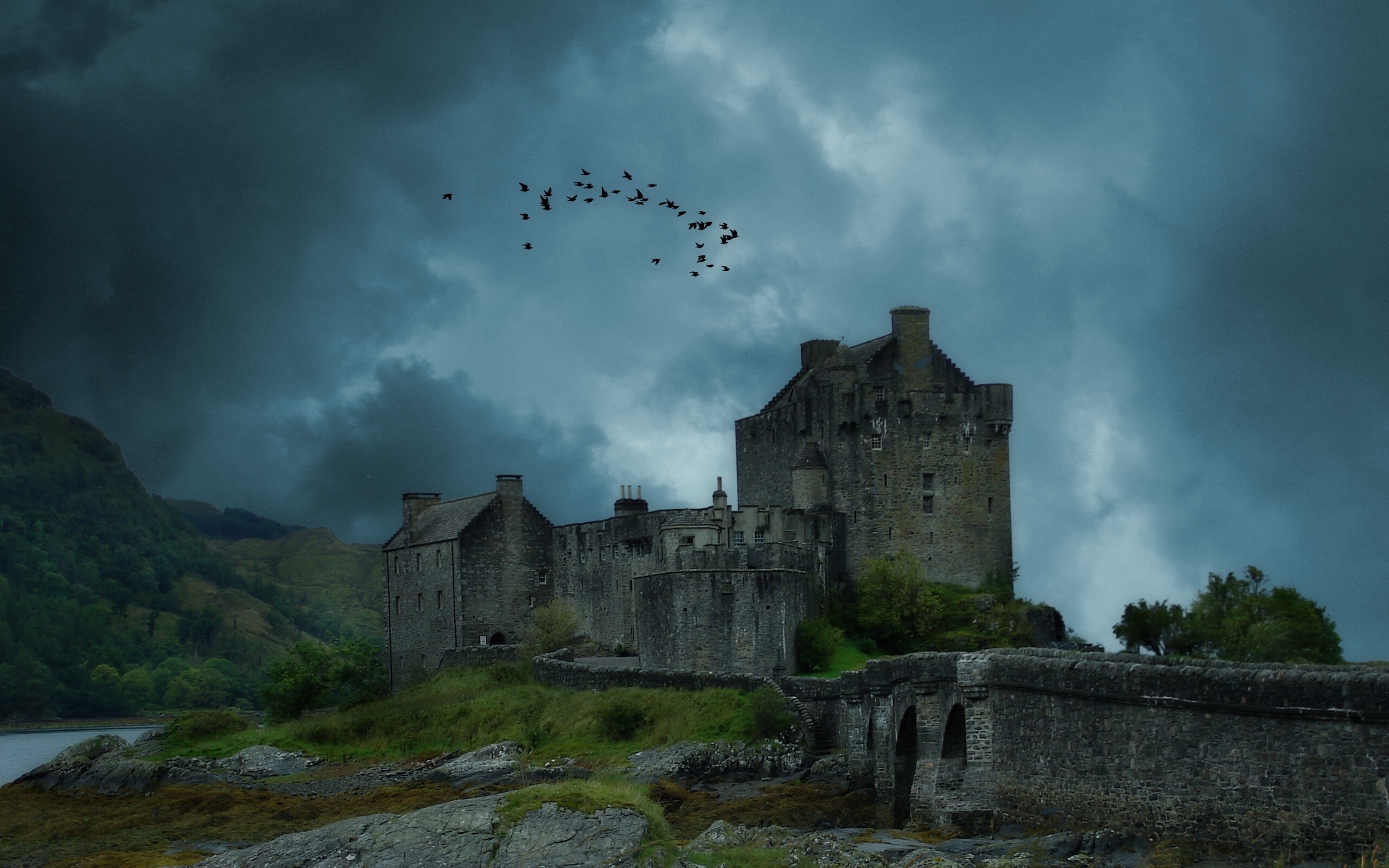 Eilean Donan Castle, United Kingdom Wallpaper, 2560x1600 HD Desktop