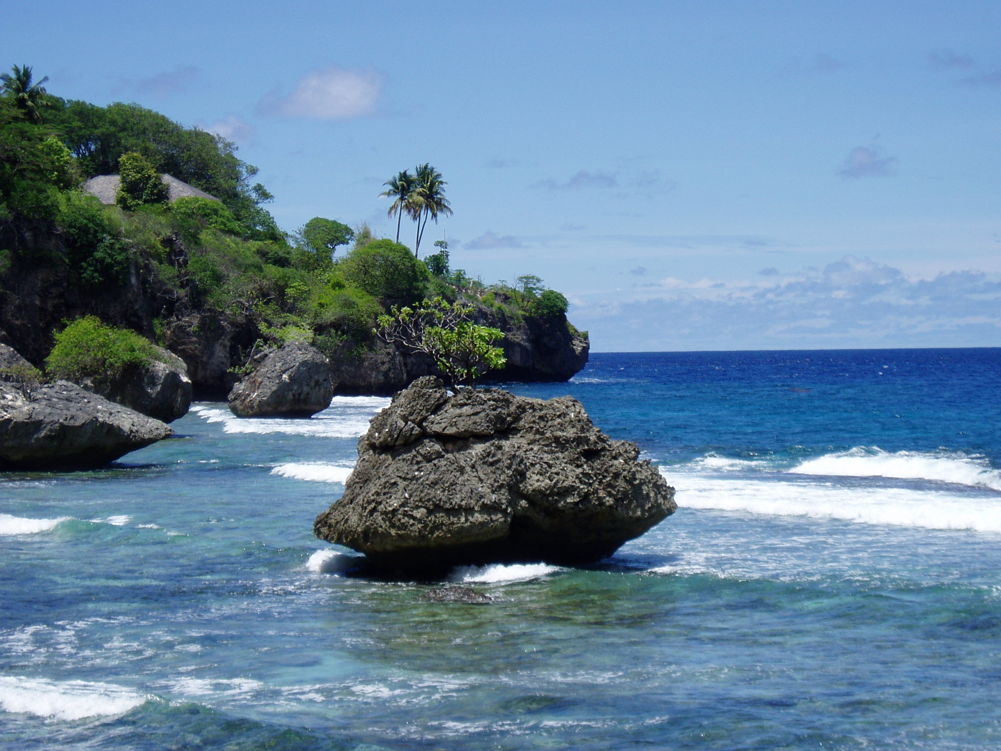 Flying Fish Cove, Christmas Island, Tourist destinations, Cove attractions, 2050x1540 HD Desktop