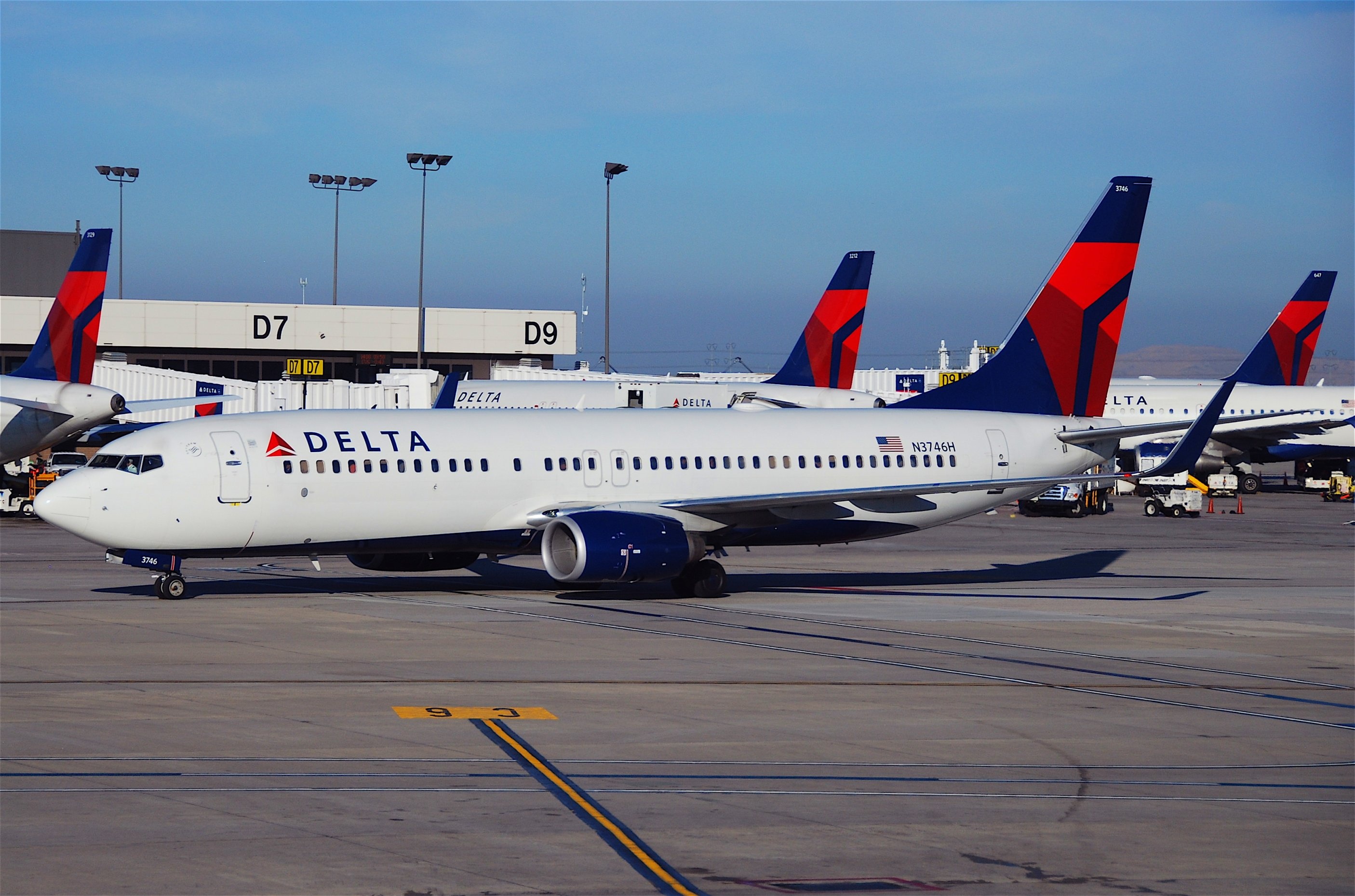 Delta Air Lines, Order cancellation, Boeing, Travel industry, 2820x1860 HD Desktop