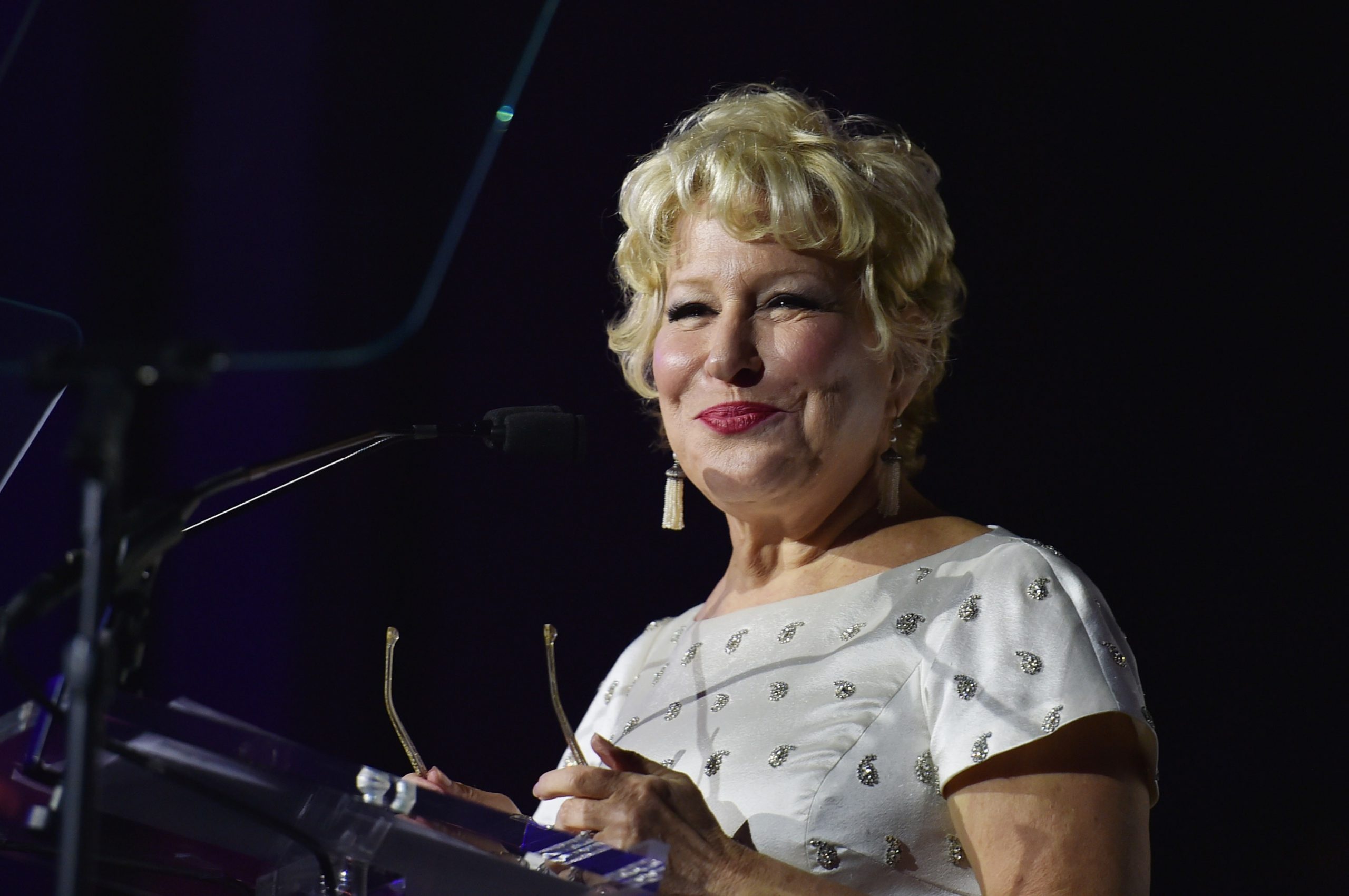 Bette Midler, Movies, Husband, Photos, 2560x1710 HD Desktop