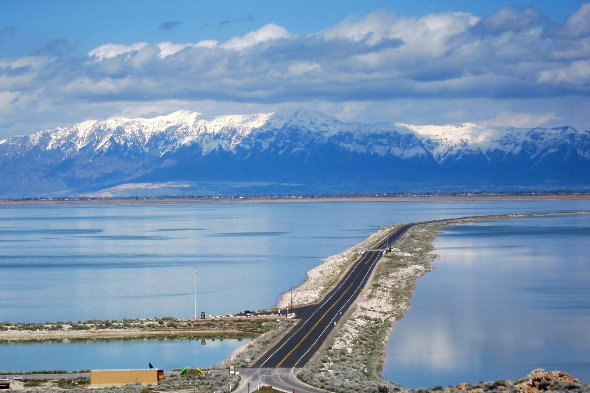 Art history at Great Salt Lake, Sartle rogue, Cultural exploration, Utah, 2000x1340 HD Desktop