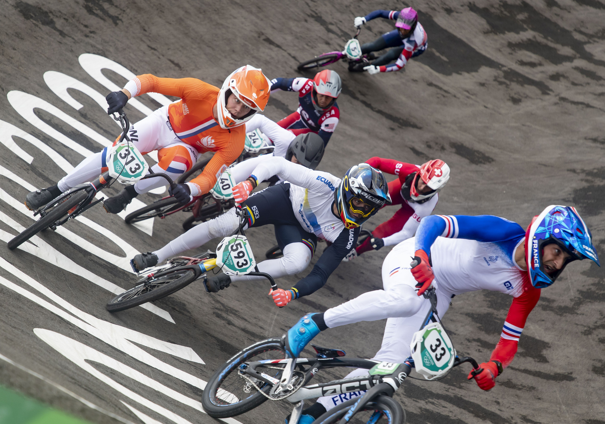 Felicia Stancil misses medal, BMX racing, Lake Villa, Chicago Tribune, 2050x1440 HD Desktop