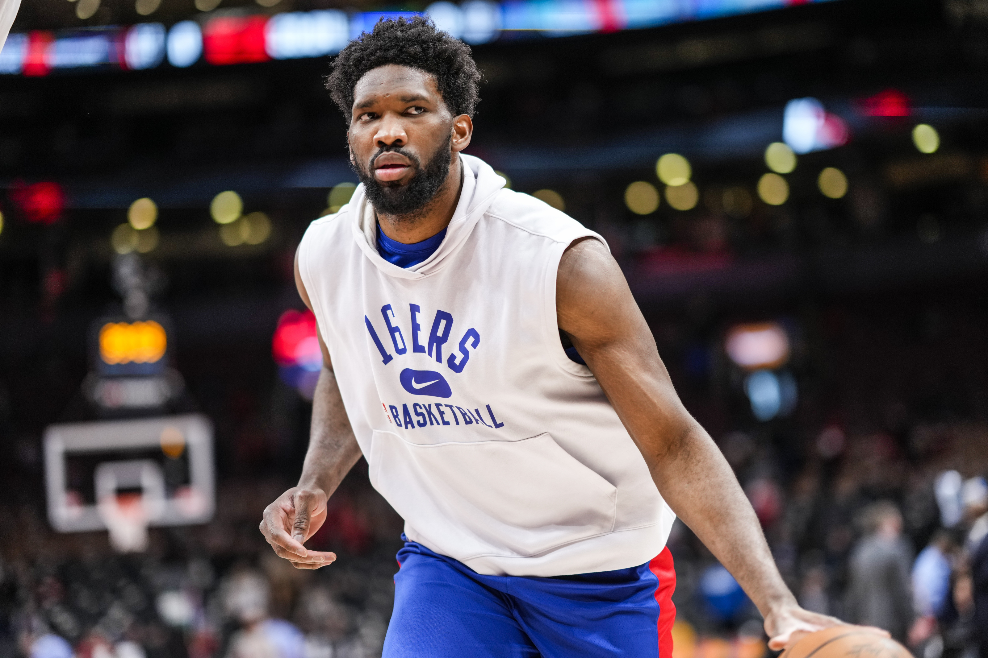 Joel Embiid, Philadelphia 76ers, MVP case, 3200x2140 HD Desktop