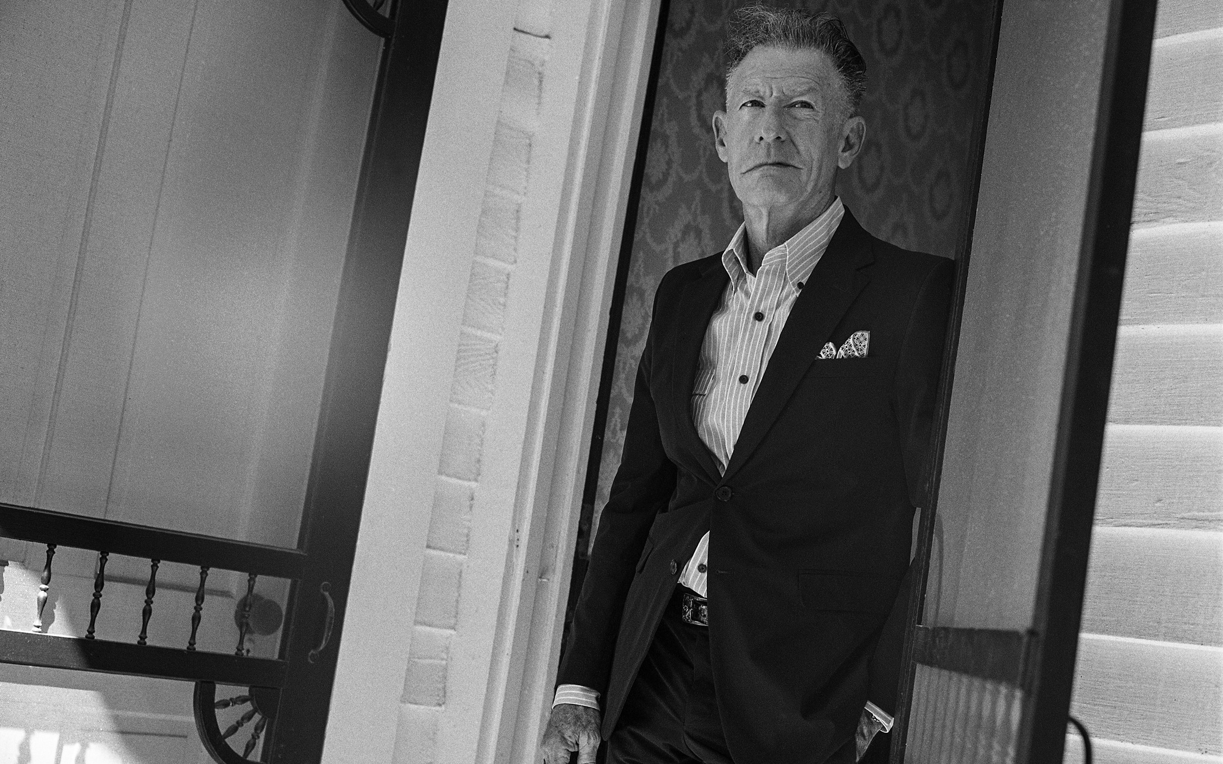 Lyle Lovett, Album in 10 years, Inside his house, Texas Monthly, 2400x1500 HD Desktop