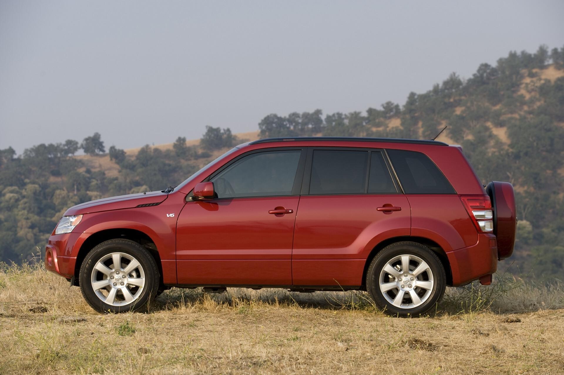 Suzuki Escudo, Grand Vitara model, Impressive photos, Detailed information, 1920x1280 HD Desktop