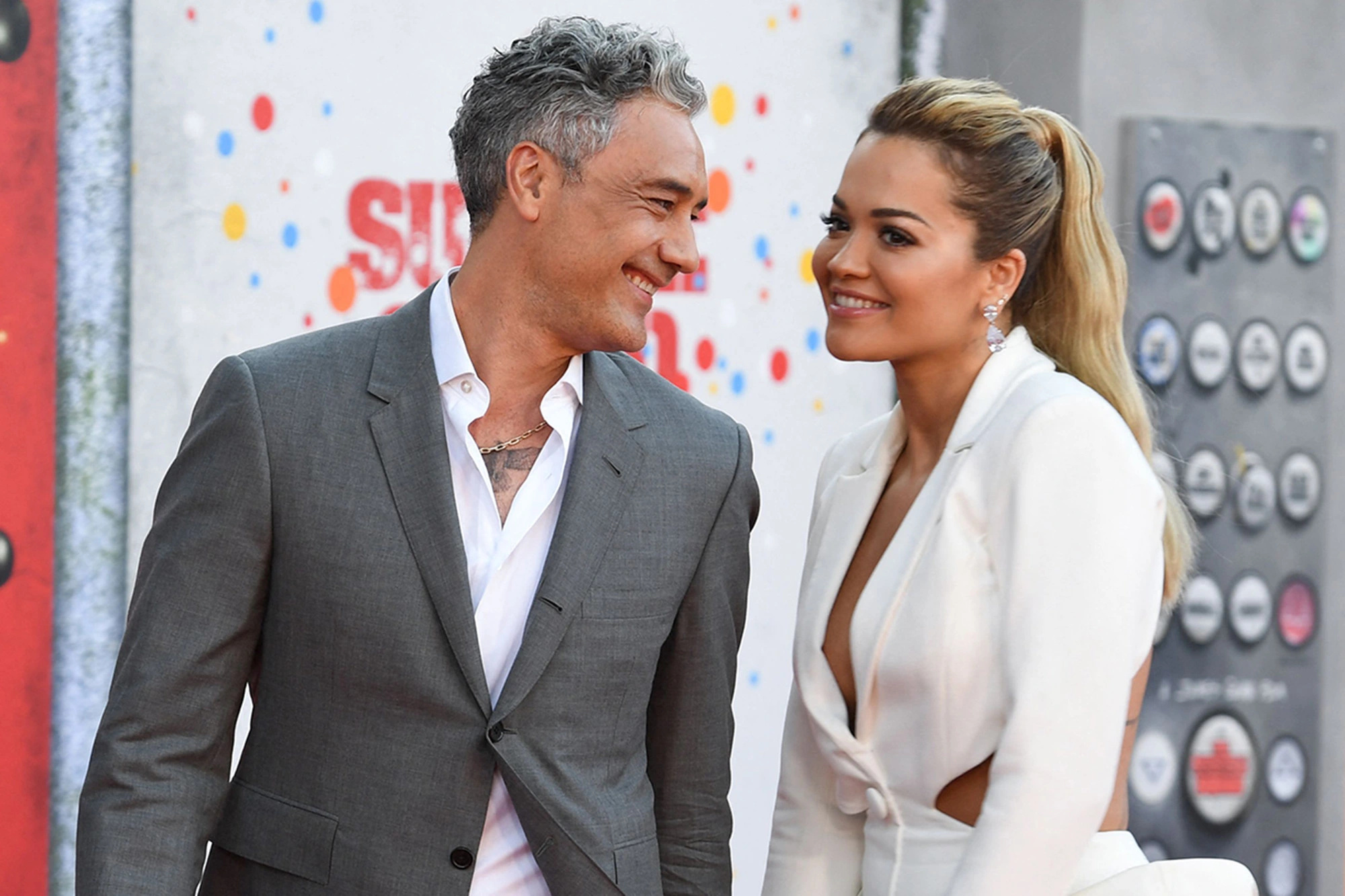 Rita Ora, Taika Waititi, Red Carpet Debut, 2000x1340 HD Desktop