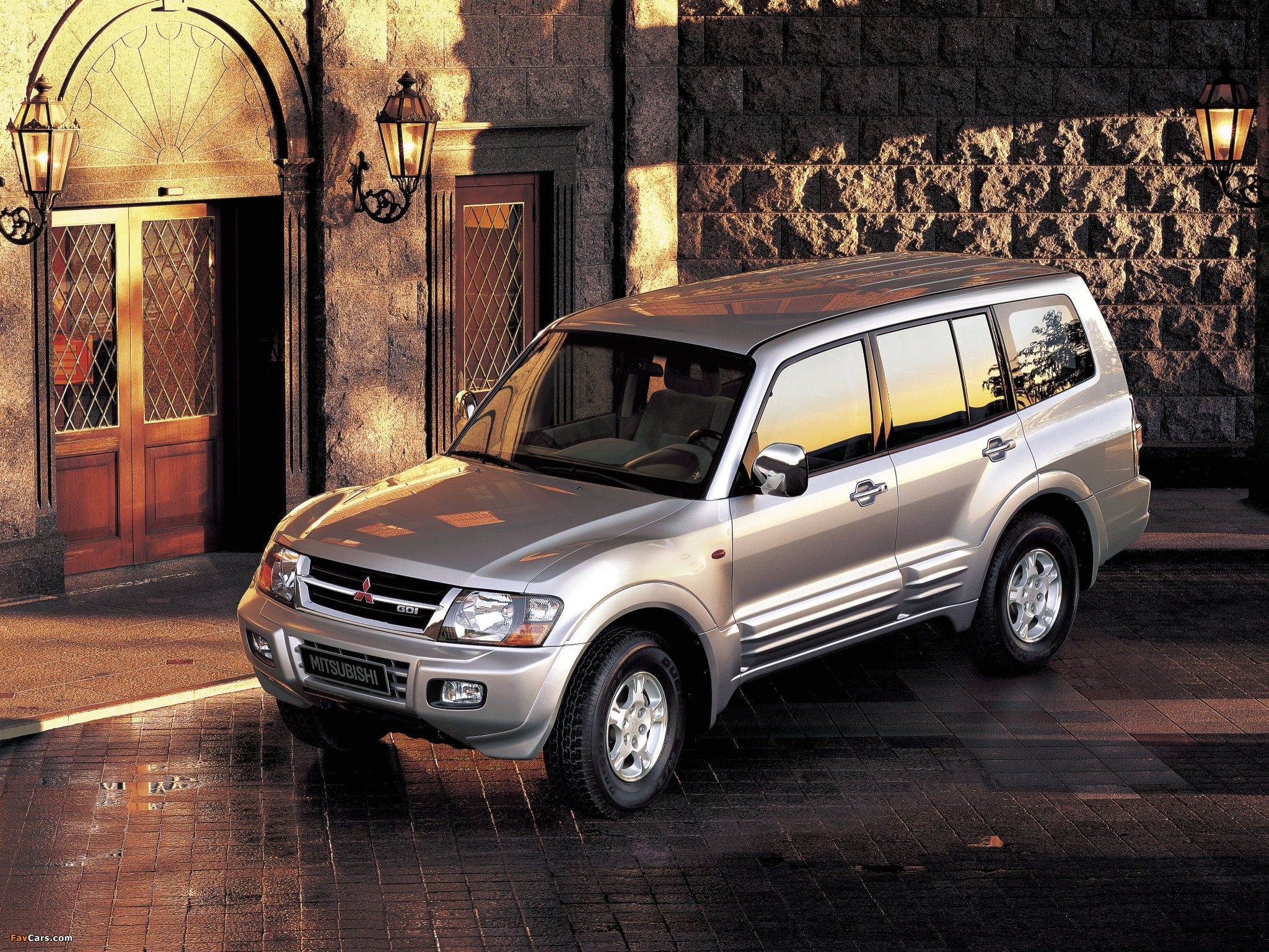 Mitsubishi Pajero, Top free backgrounds, Powerful SUV, Off-road capabilities, 2050x1540 HD Desktop