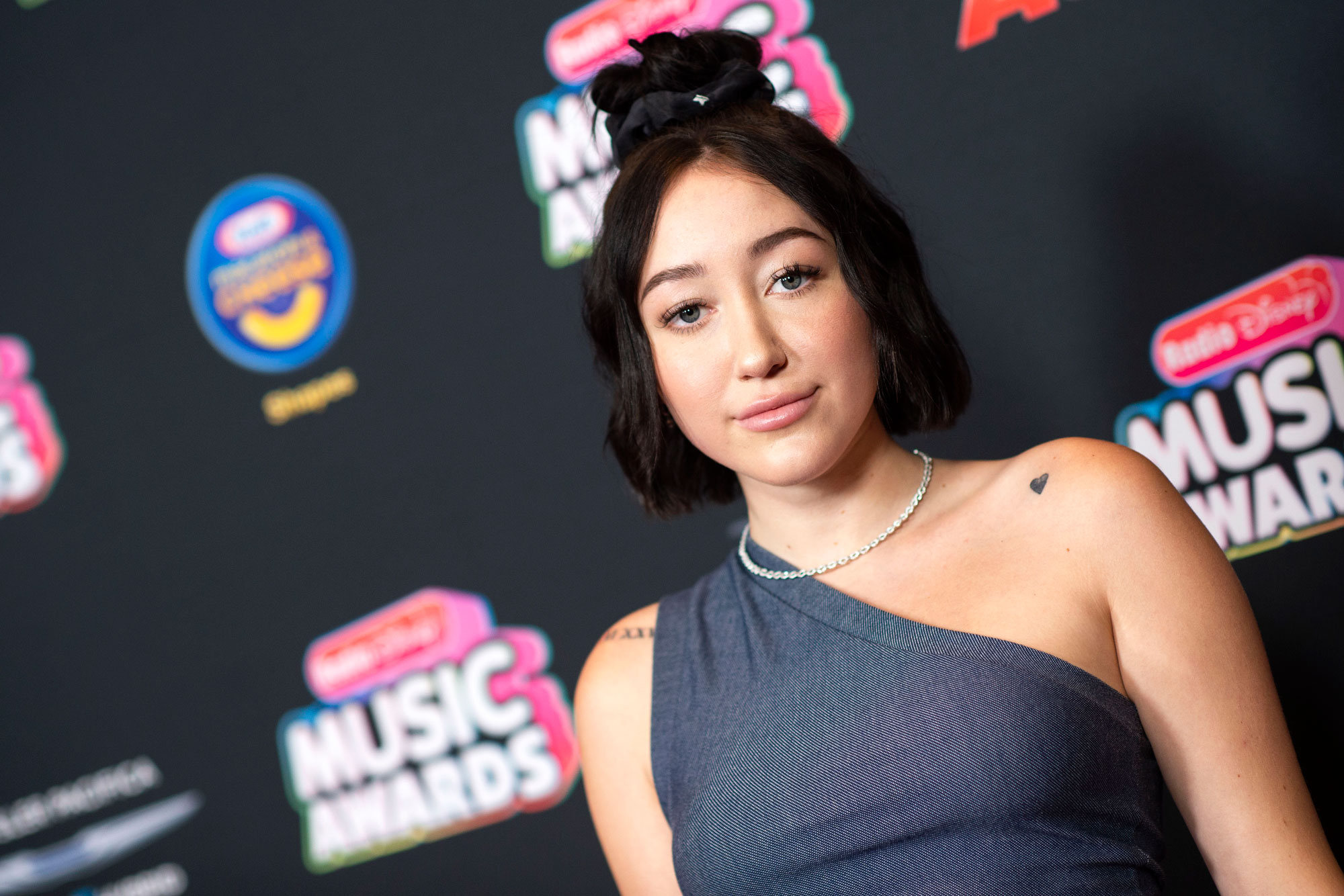 Noah Cyrus Celebs, Struggle with anxiety, Struggle with depression, Mental health awareness, 2000x1340 HD Desktop