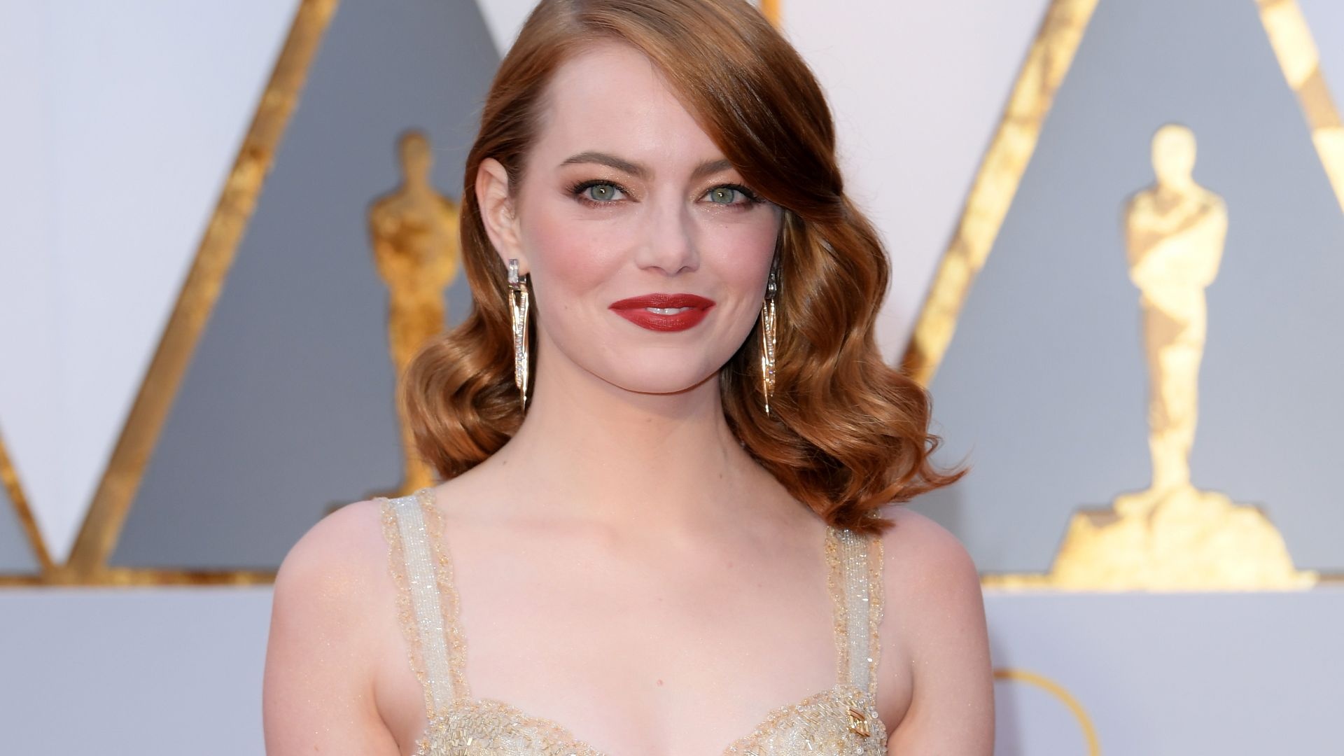 Blonde actress, Emma Stone, Oscars fashion, Picture-perfect, 1920x1080 Full HD Desktop