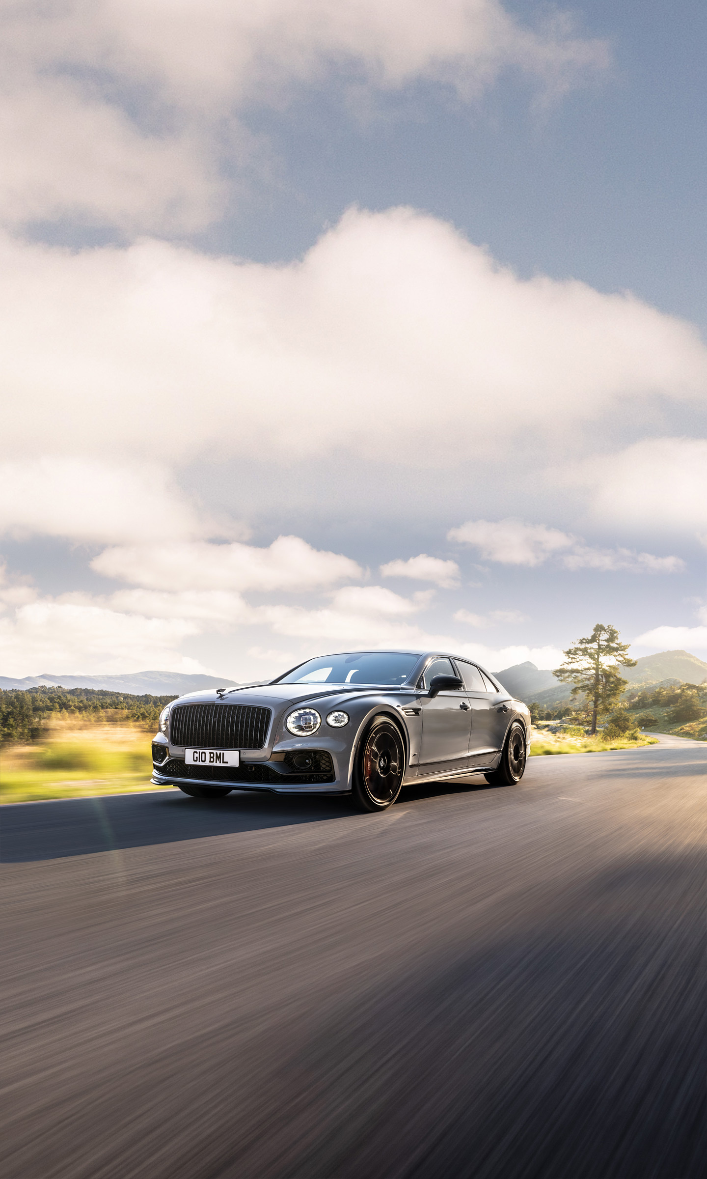 2023 Model, Bentley Flying Spur Wallpaper, 1440x2400 HD Phone