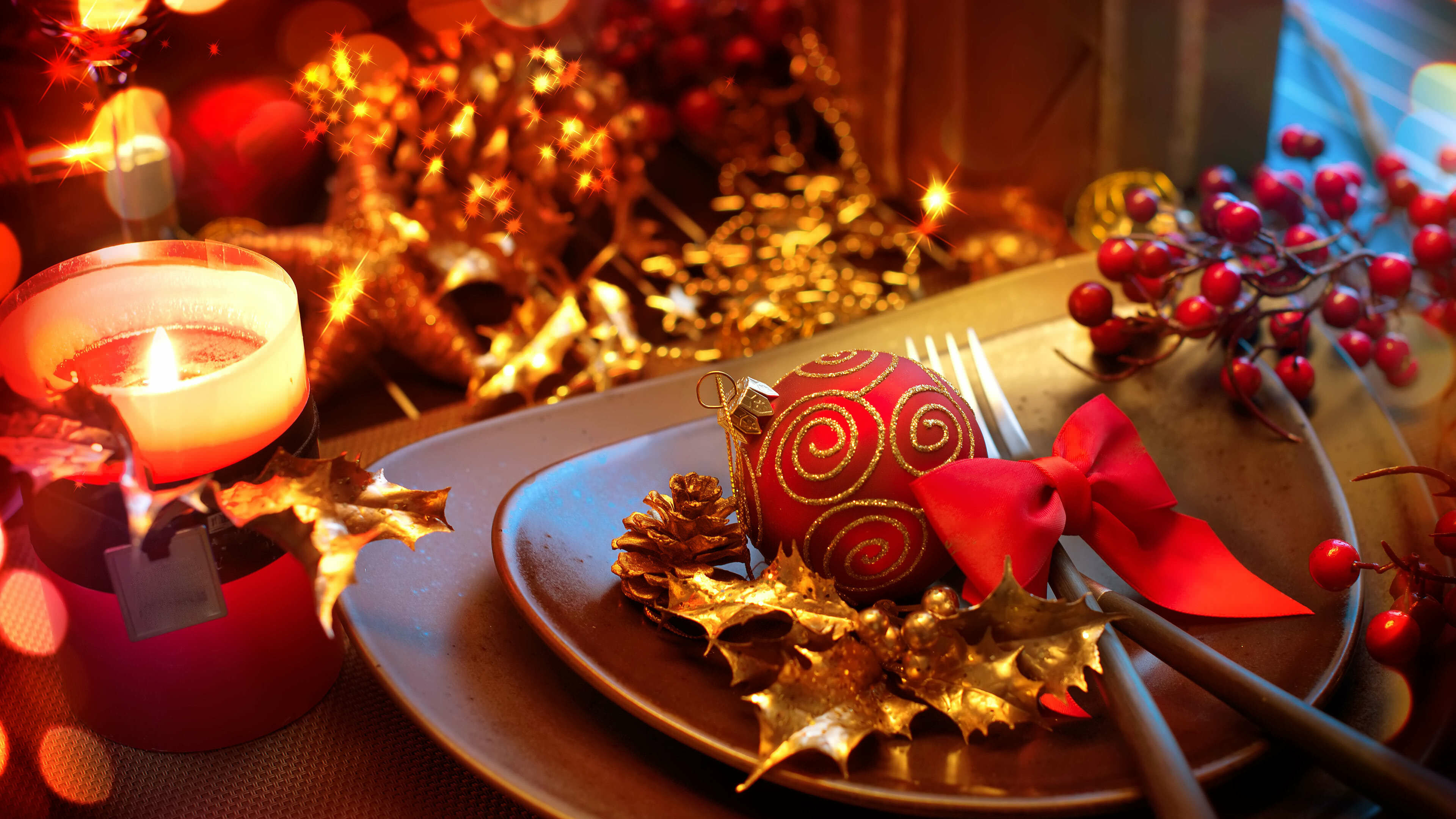 Red Christmas decorations, Vibrant colors, Festive ambiance, Joyous celebration, 3840x2160 4K Desktop
