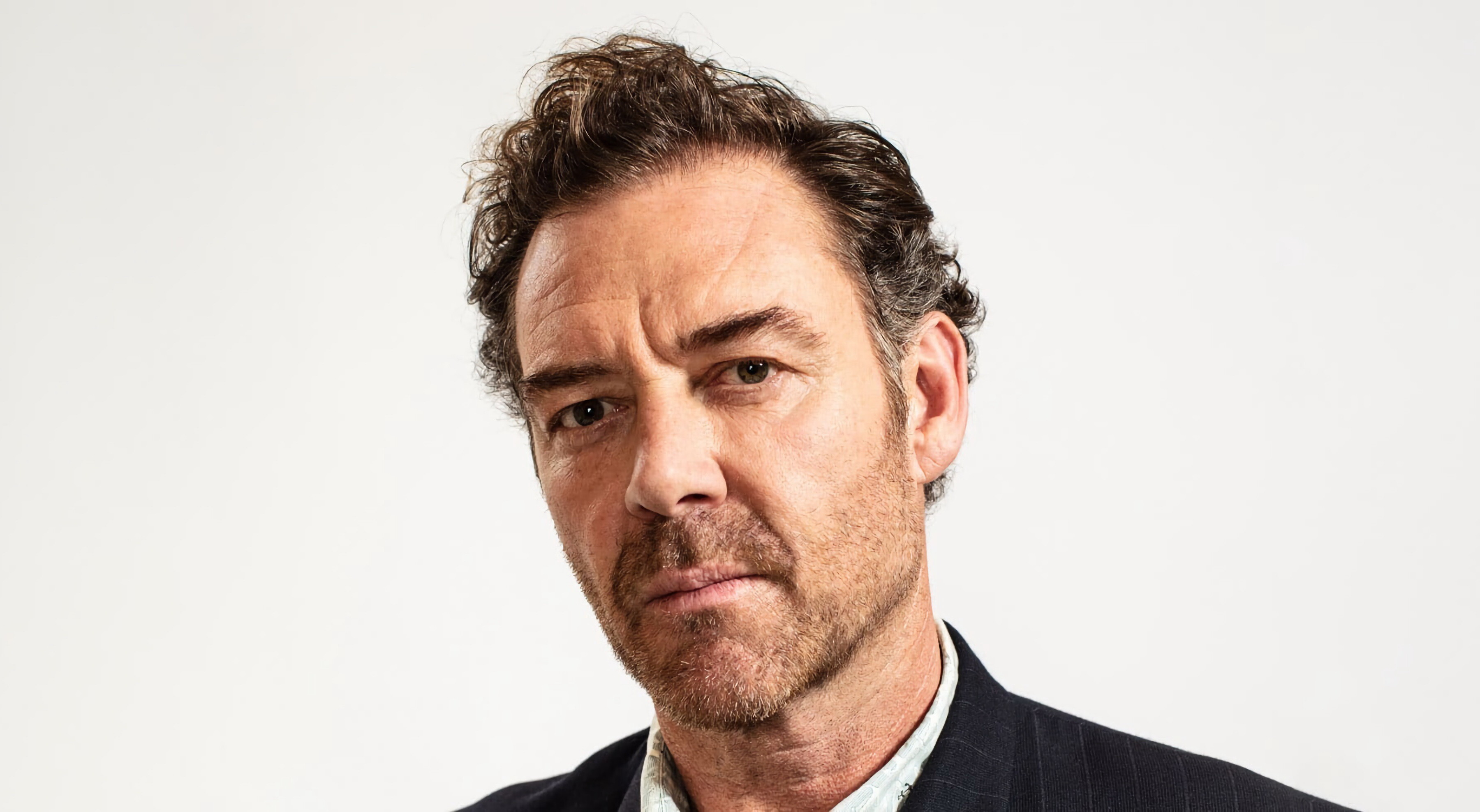 Marton Csokas, Hidden gem, Charismatic characters, Stellar performances, 3600x1980 HD Desktop