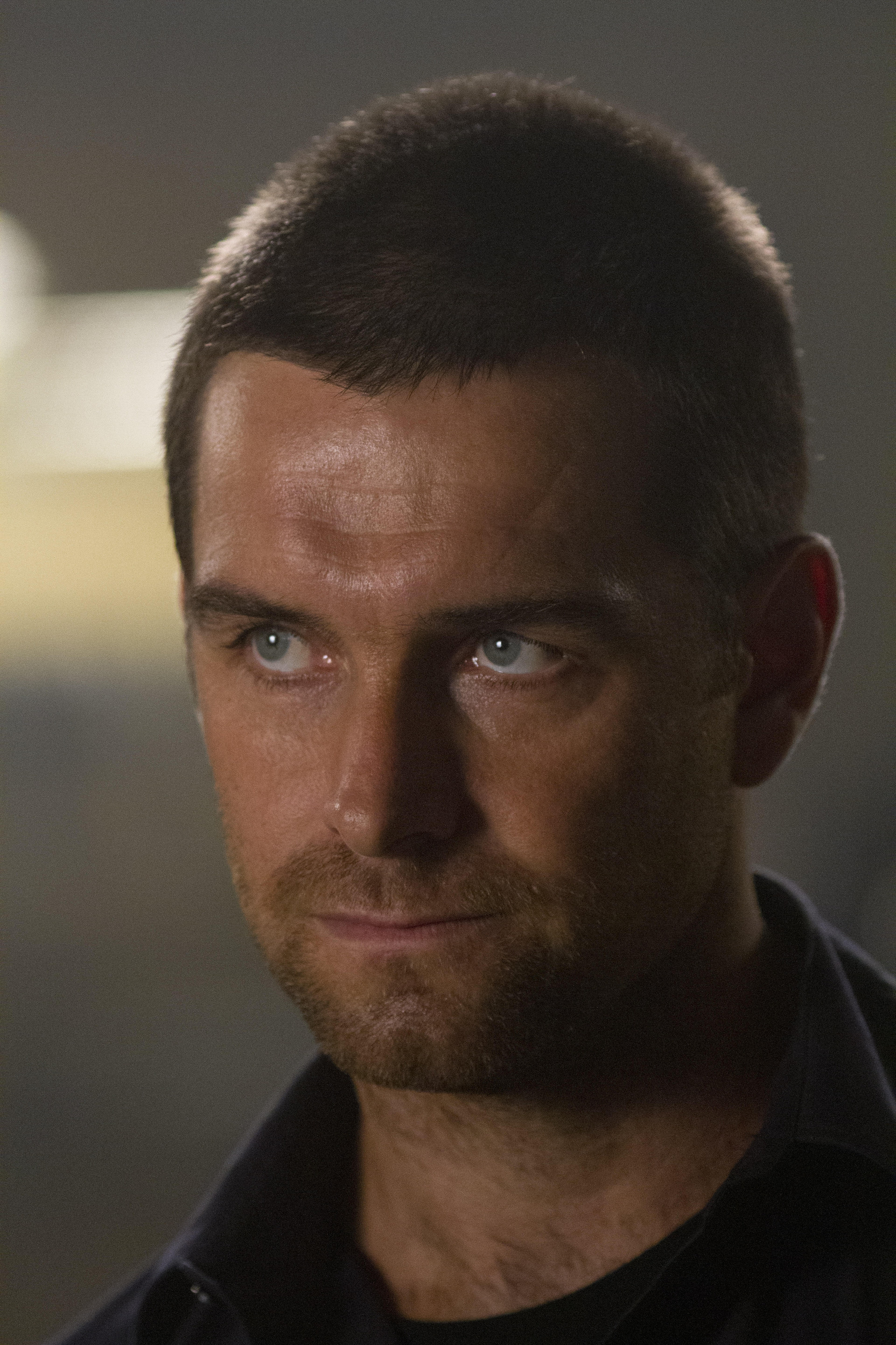 Antony Starr, TV Shows, Lucas Hood, Banshee, 1920x2880 HD Phone