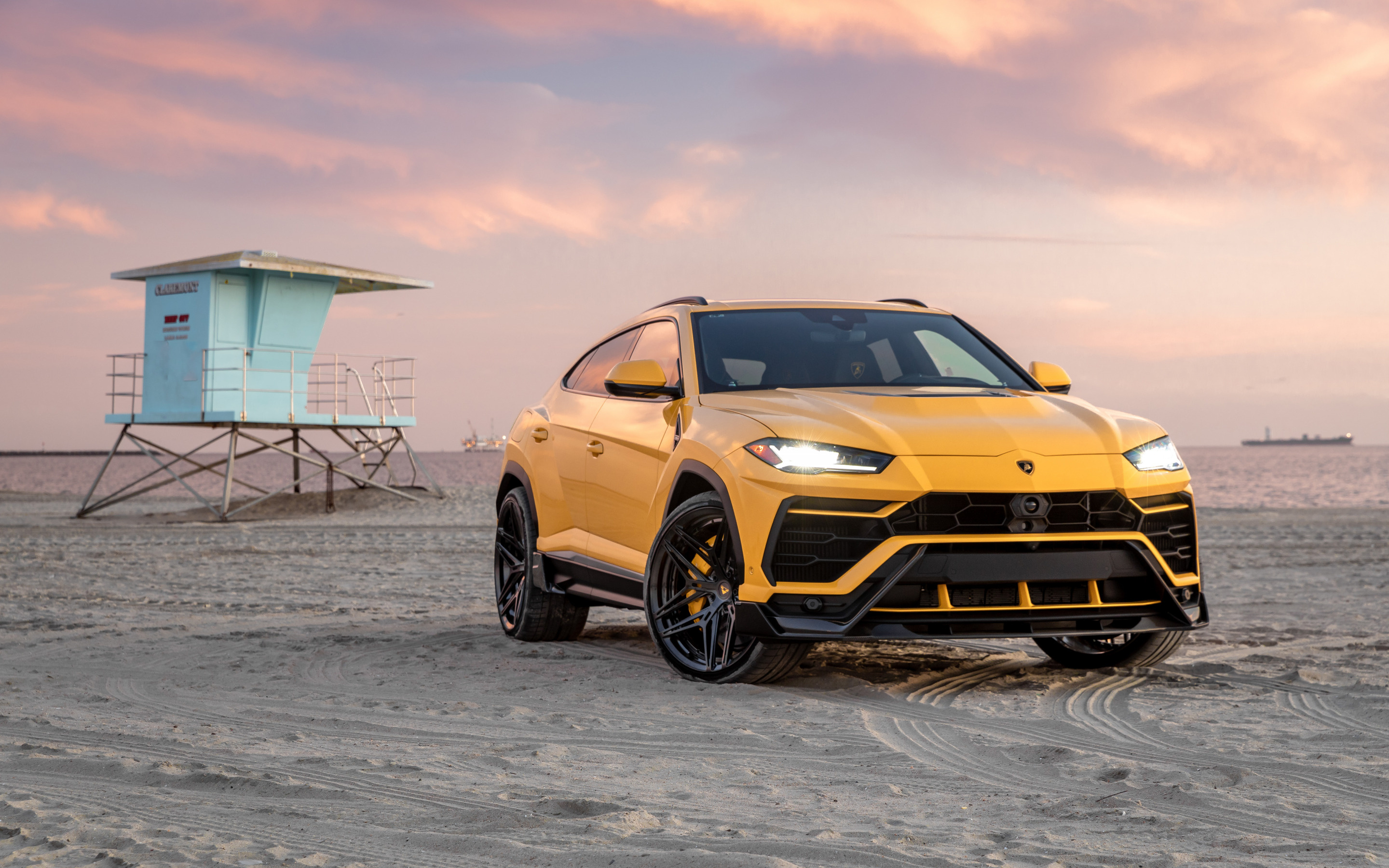 2020 Model, Lamborghini Urus Wallpaper, 2880x1800 HD Desktop
