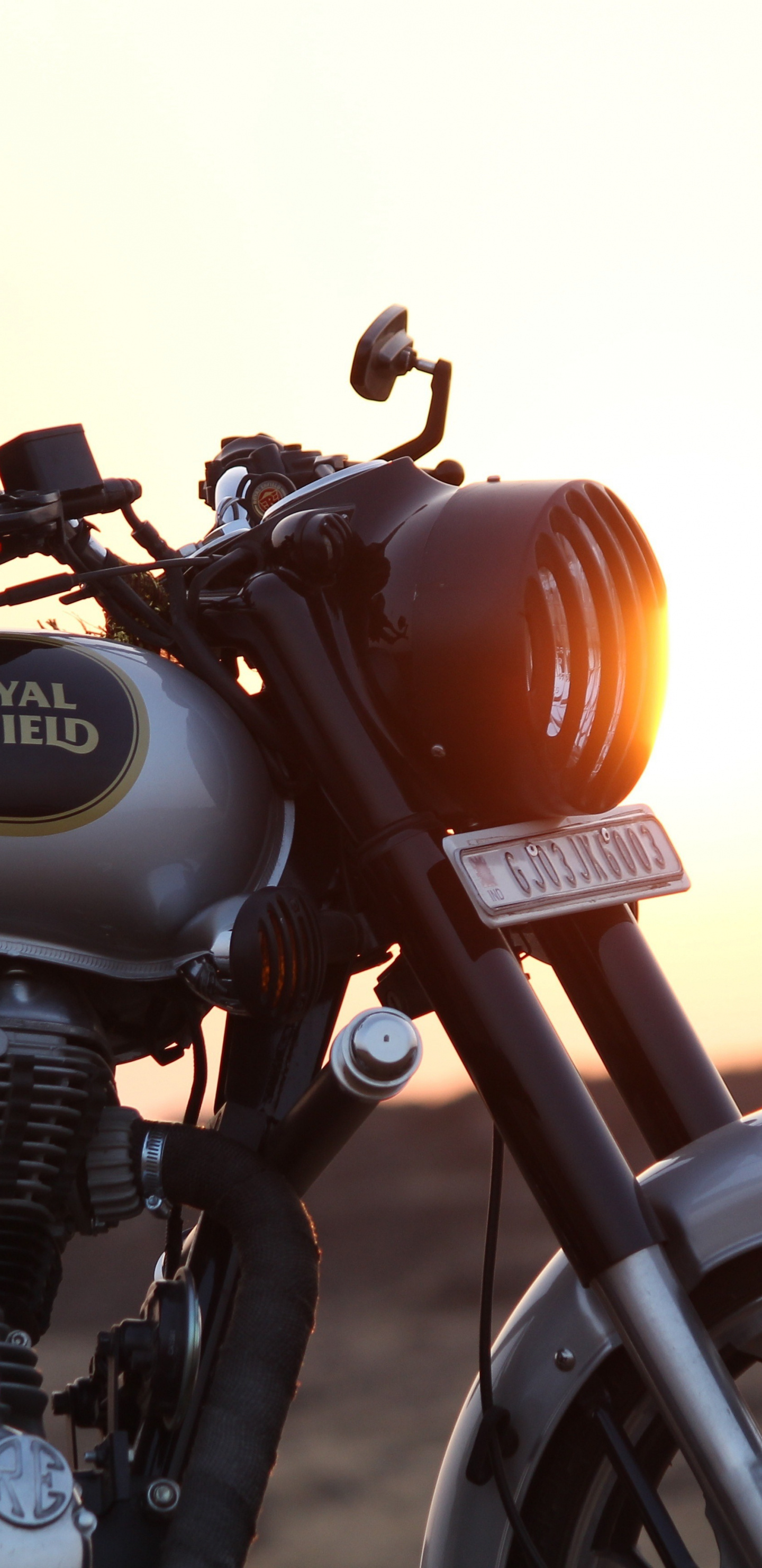 Royal Enfield Classic 350, GJ03 JK 6003, sunset backlighting, HD Phone wallpaper