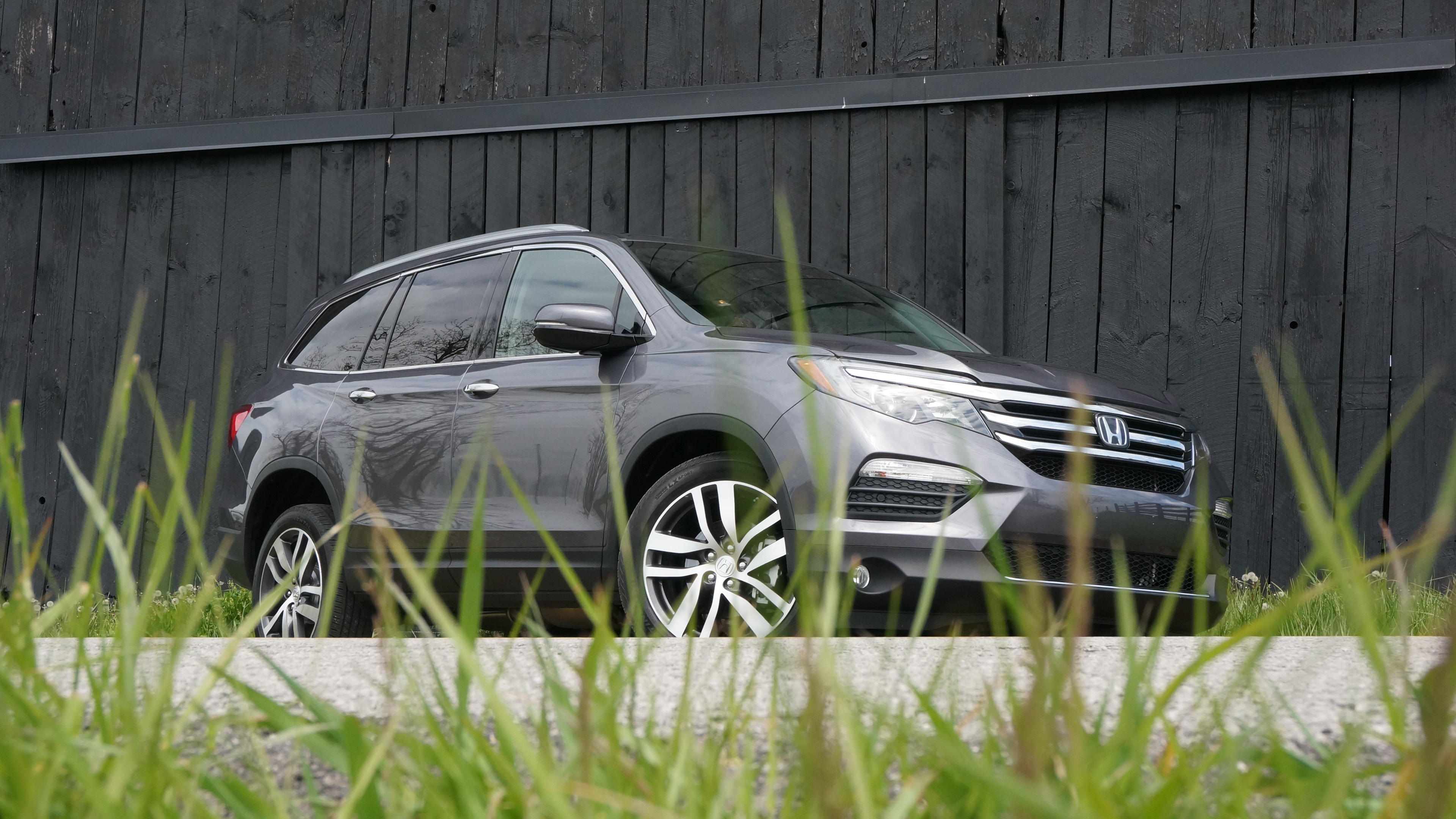 Honda Pilot Elite, 2016 model, Family-friendly design, CNET review, 3840x2160 4K Desktop