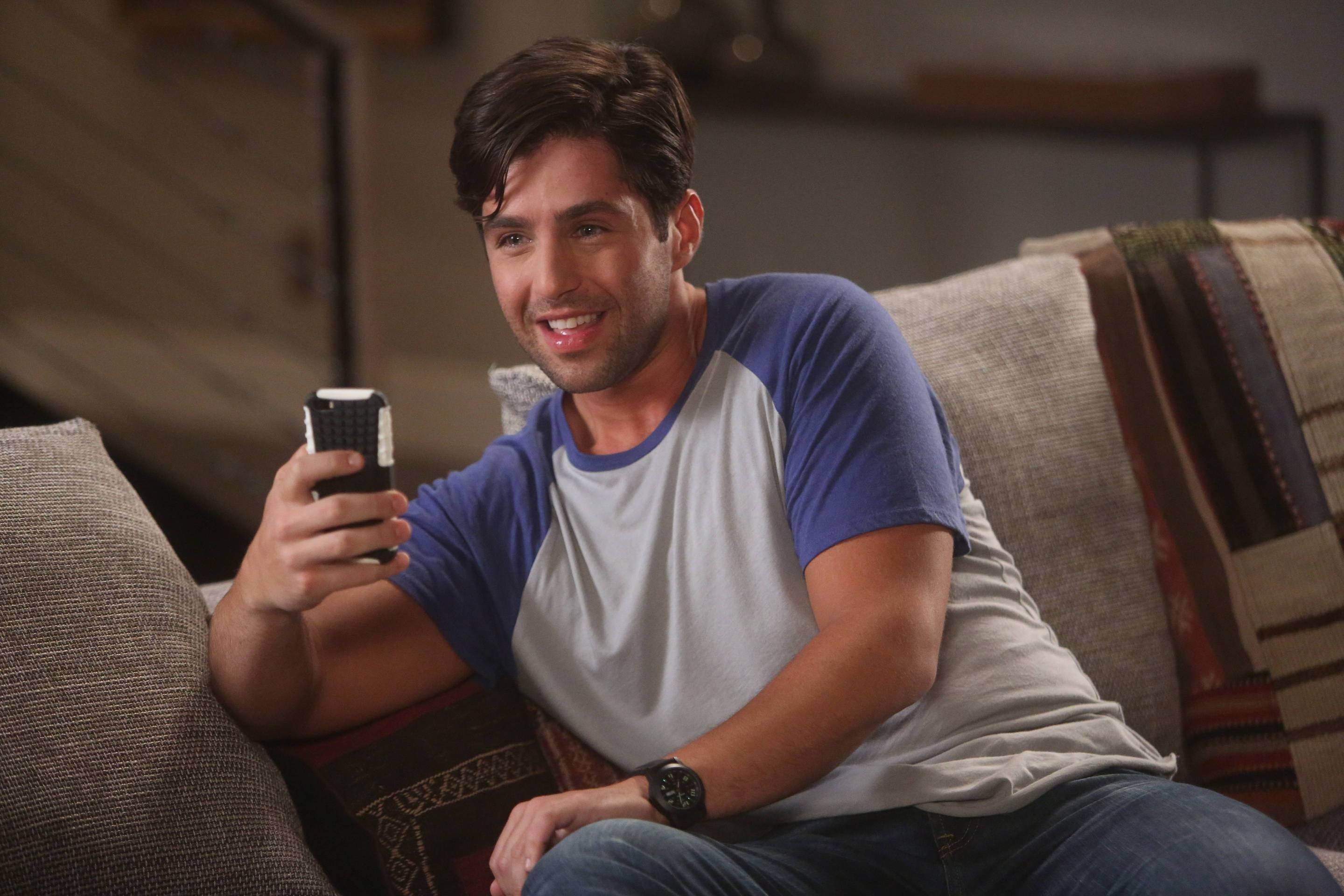 Josh Peck, Disney Plus, Turner and Hooch series, Flickdirect, 2880x1920 HD Desktop