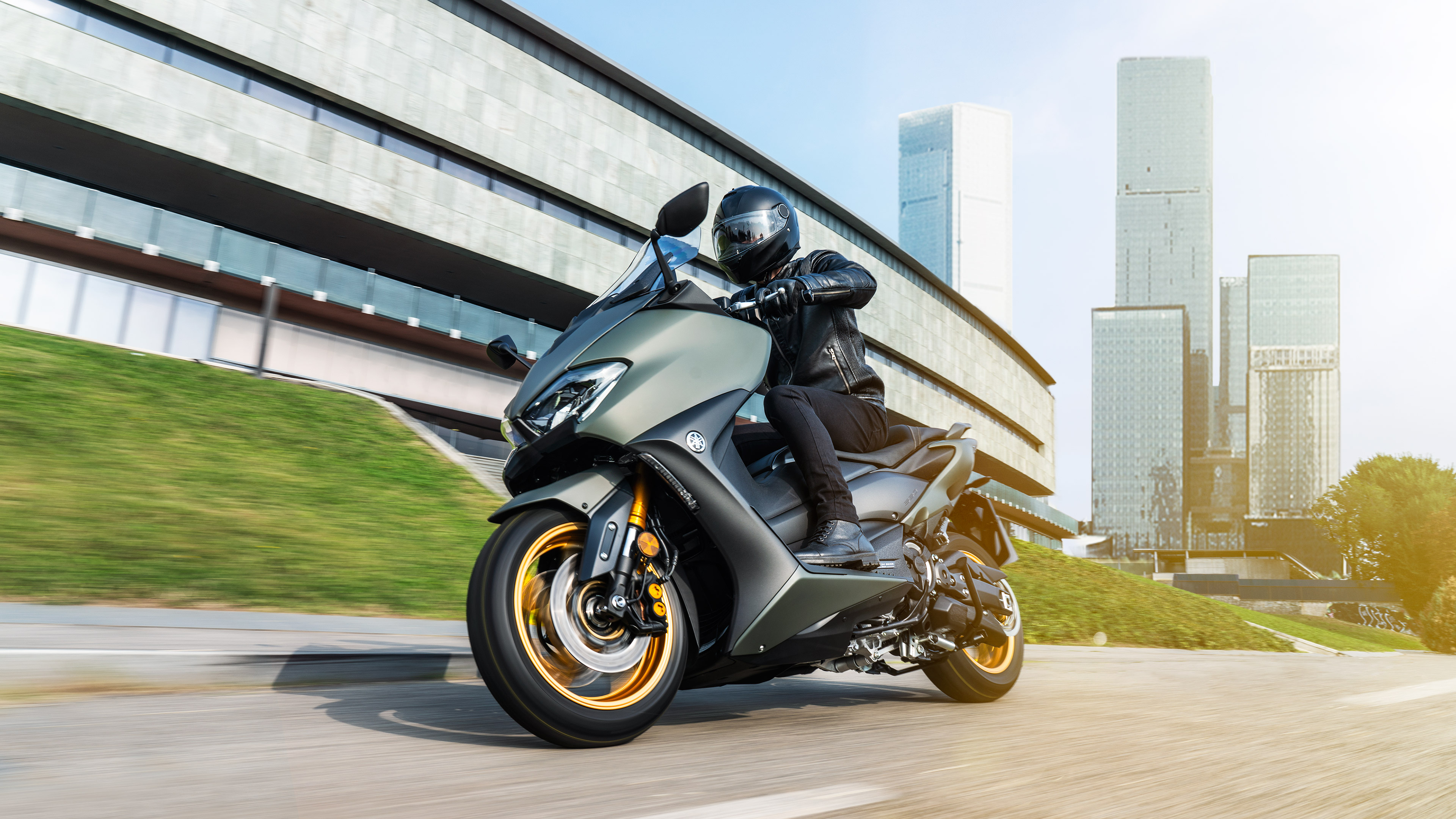 Yamaha TMAX, Sleek design, Advanced features, 2021 model, 3840x2160 4K Desktop