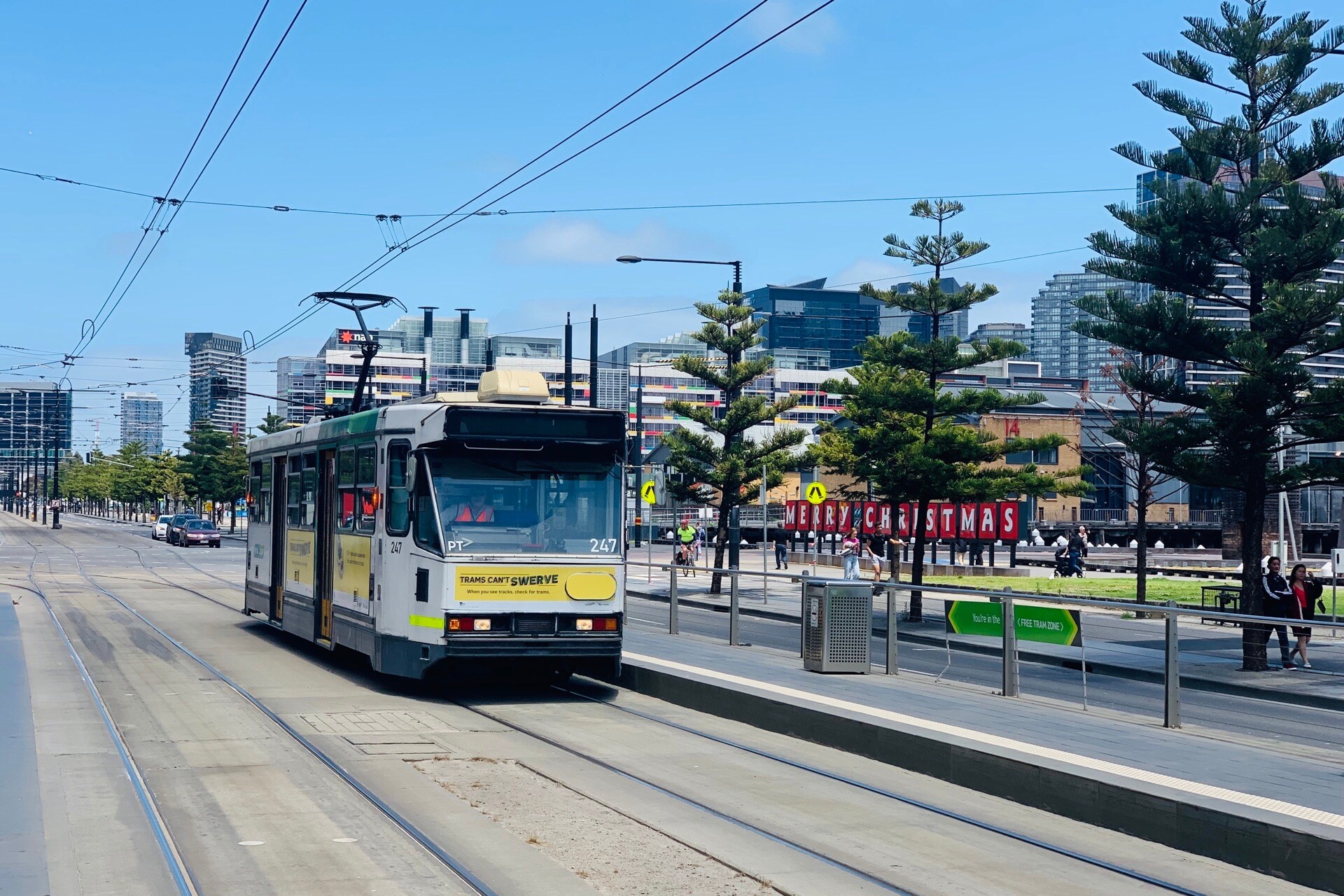 City Circle Tram, Melbourne attraction, Transport information, Nearby facilities, 1920x1280 HD Desktop