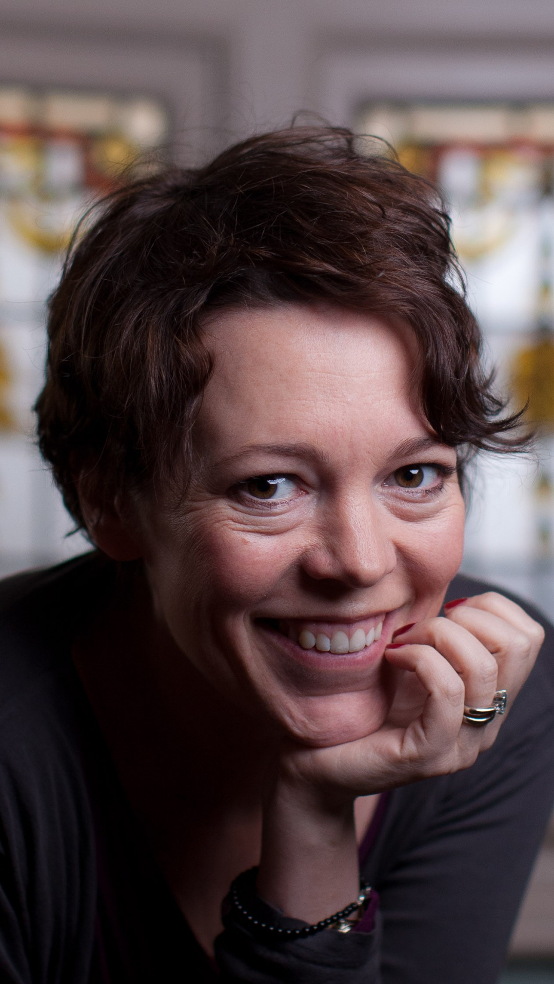 Olivia Colman, High quality, Explore, 1080x1920 Full HD Phone