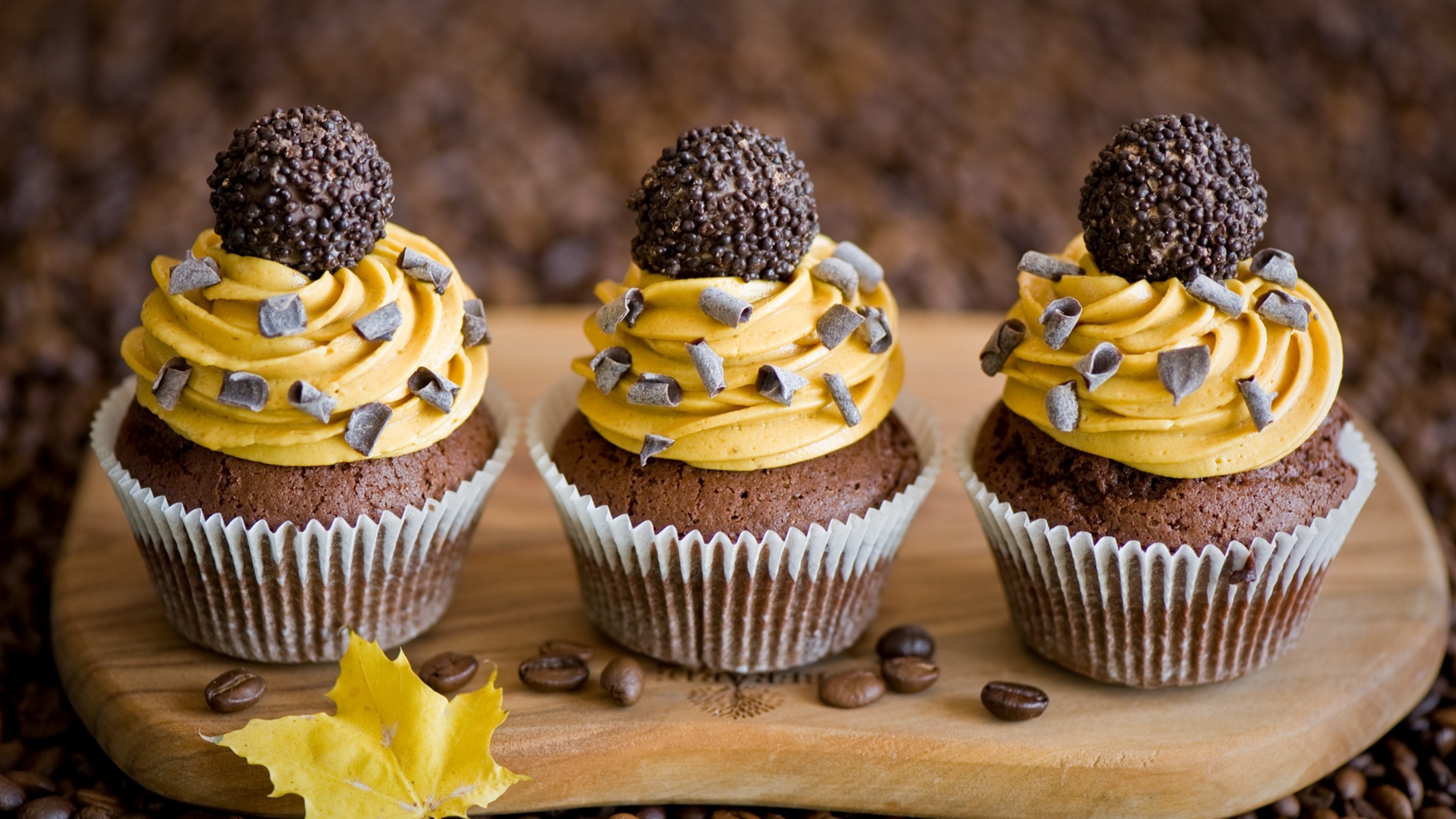 Cute cupcakes, 4K ultra HD, Vibrant wallpaper, High-definition delight, 3840x2160 4K Desktop