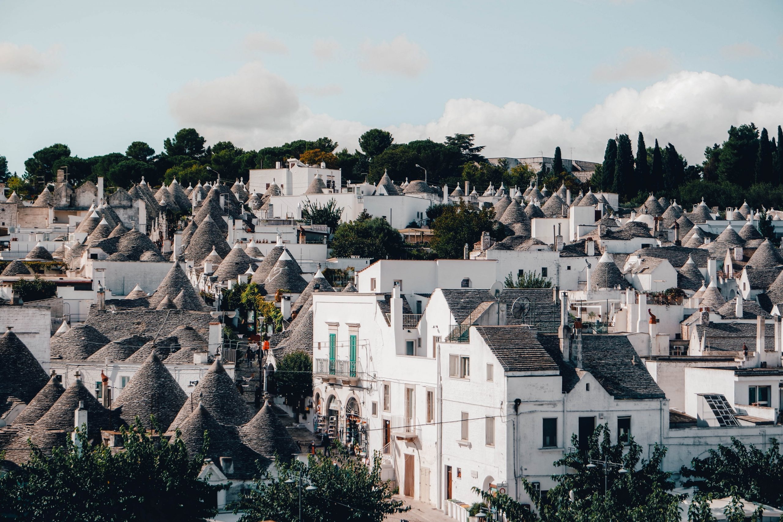 Quick guide, Alberobello, Puglia, Italy, 2560x1710 HD Desktop