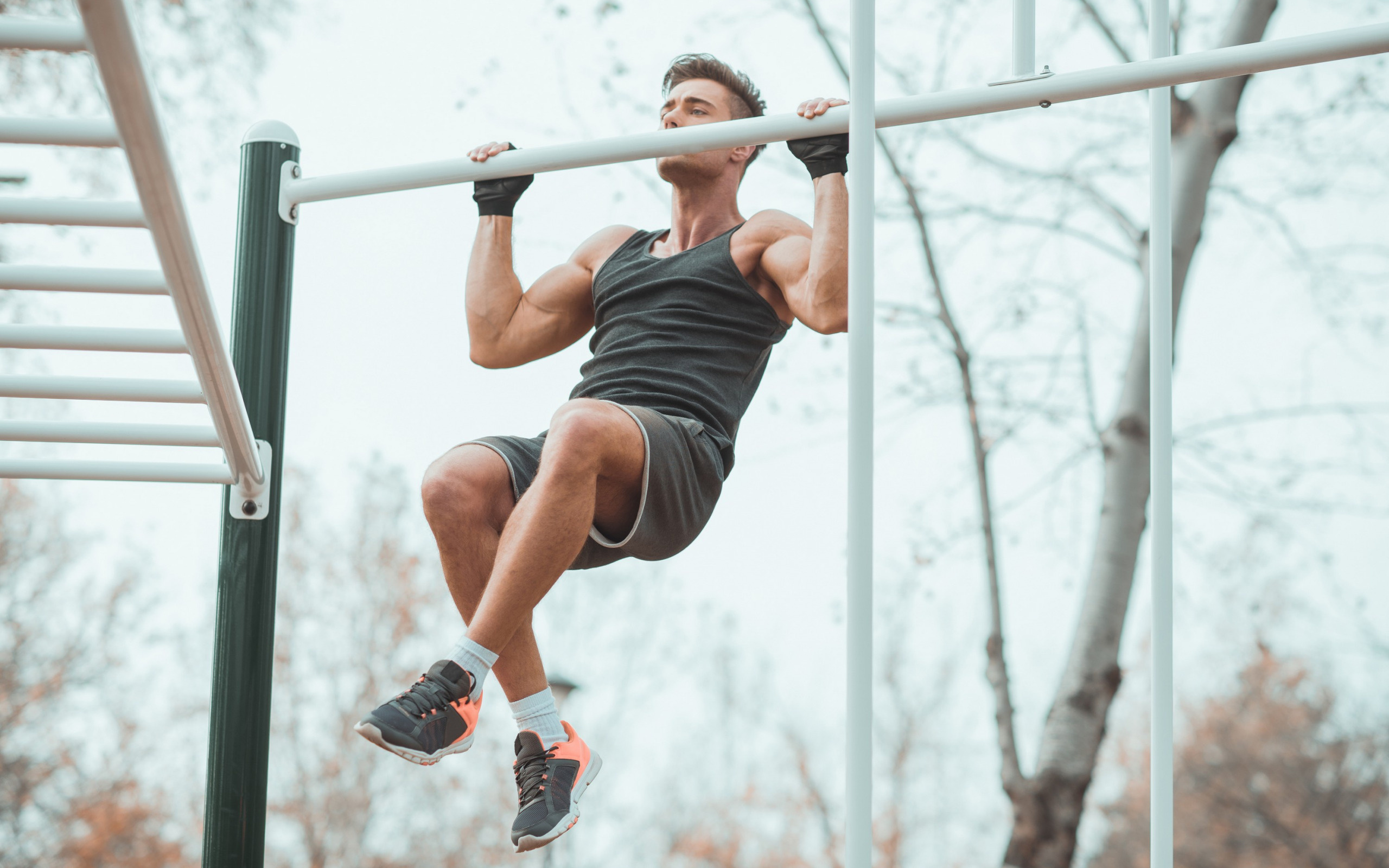 Outdoor training, Horizontal Bar Wallpaper, 2560x1600 HD Desktop