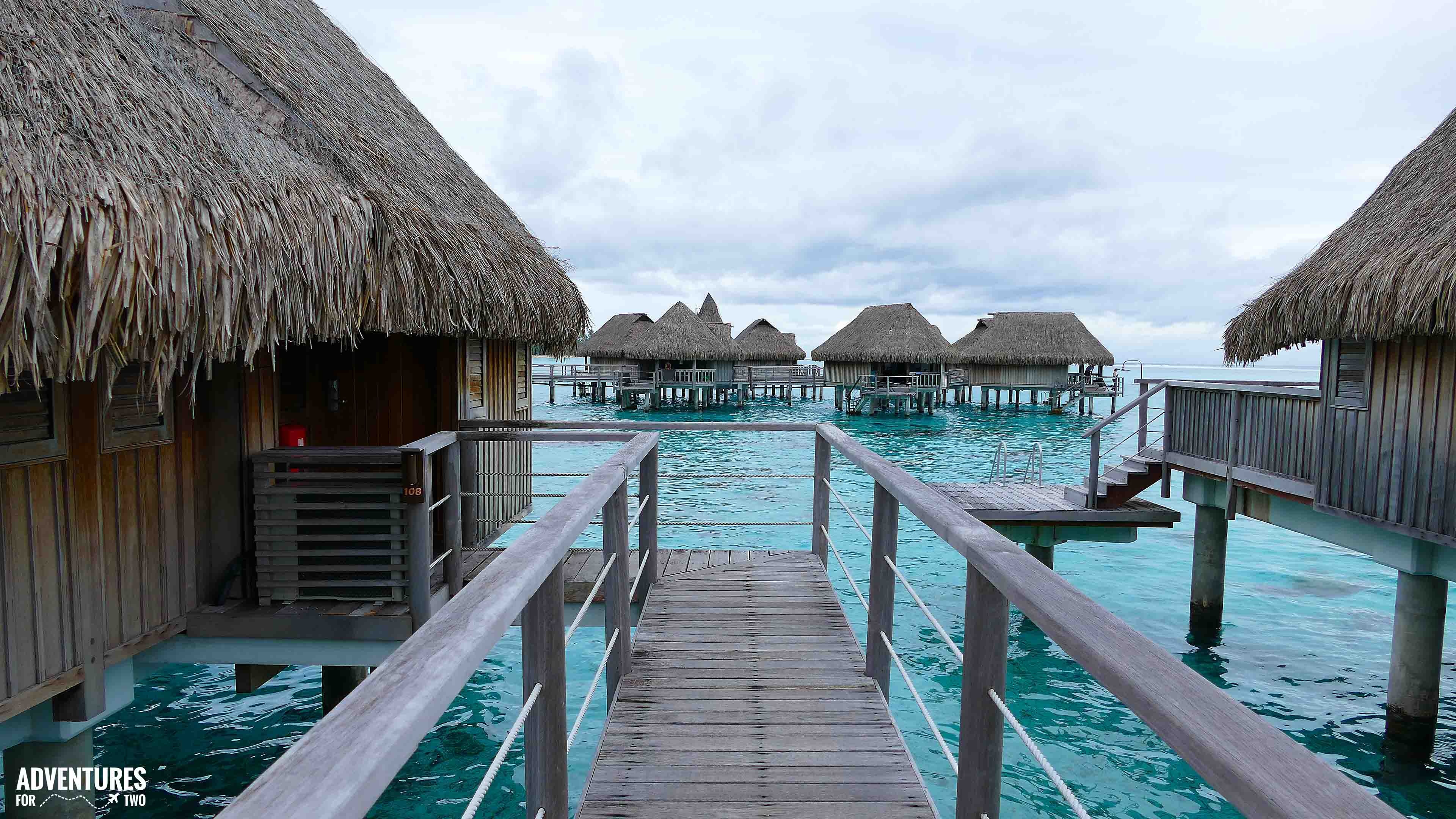 Moorea, Bungalows Wallpaper, 3840x2160 4K Desktop