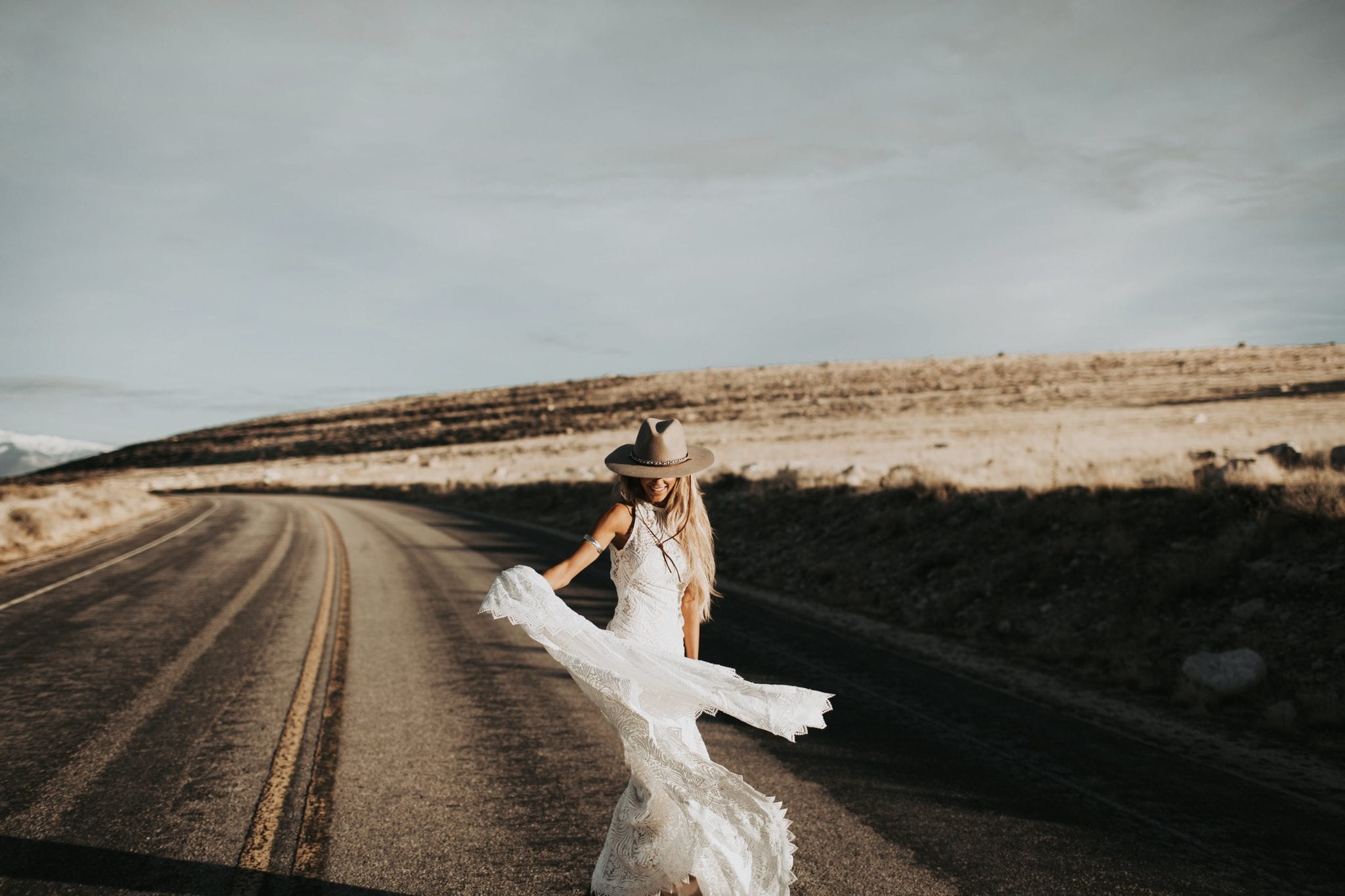 Chantelle Paige, Lovely bridal session, Bohemian bride, 2050x1370 HD Desktop