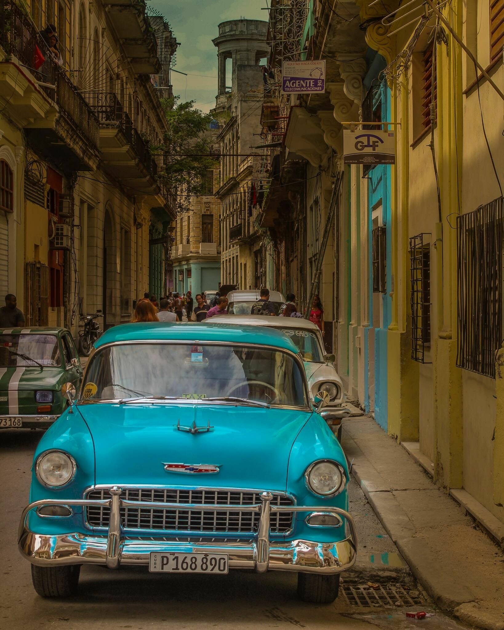 Havana Vieja charm, Vintage Cuba, Classic cars, Nostalgic atmosphere, 1640x2050 HD Phone