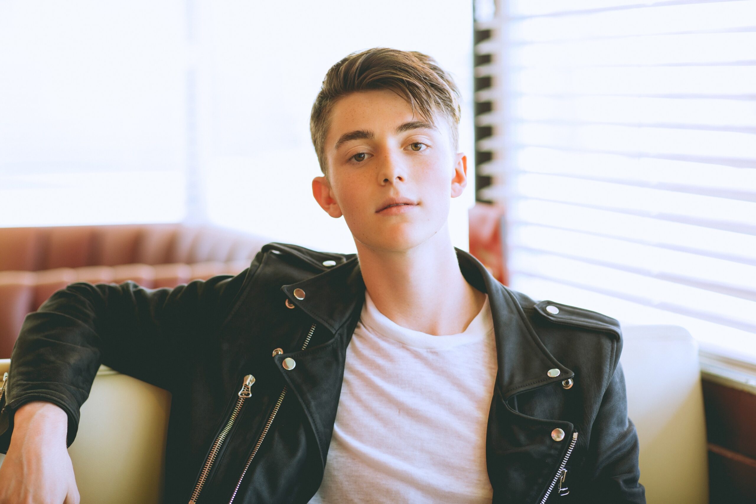 Greyson Chance, Fun facts, Hype Malaysia, 2560x1710 HD Desktop