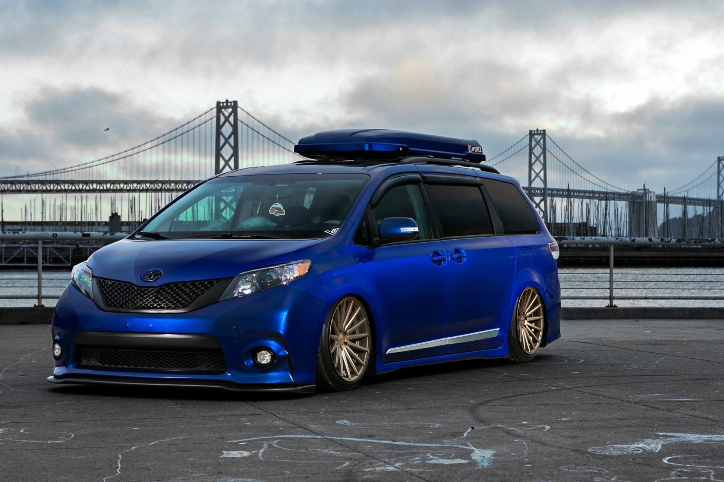 Vossen, Toyota Sienna Wallpaper, 2300x1540 HD Desktop