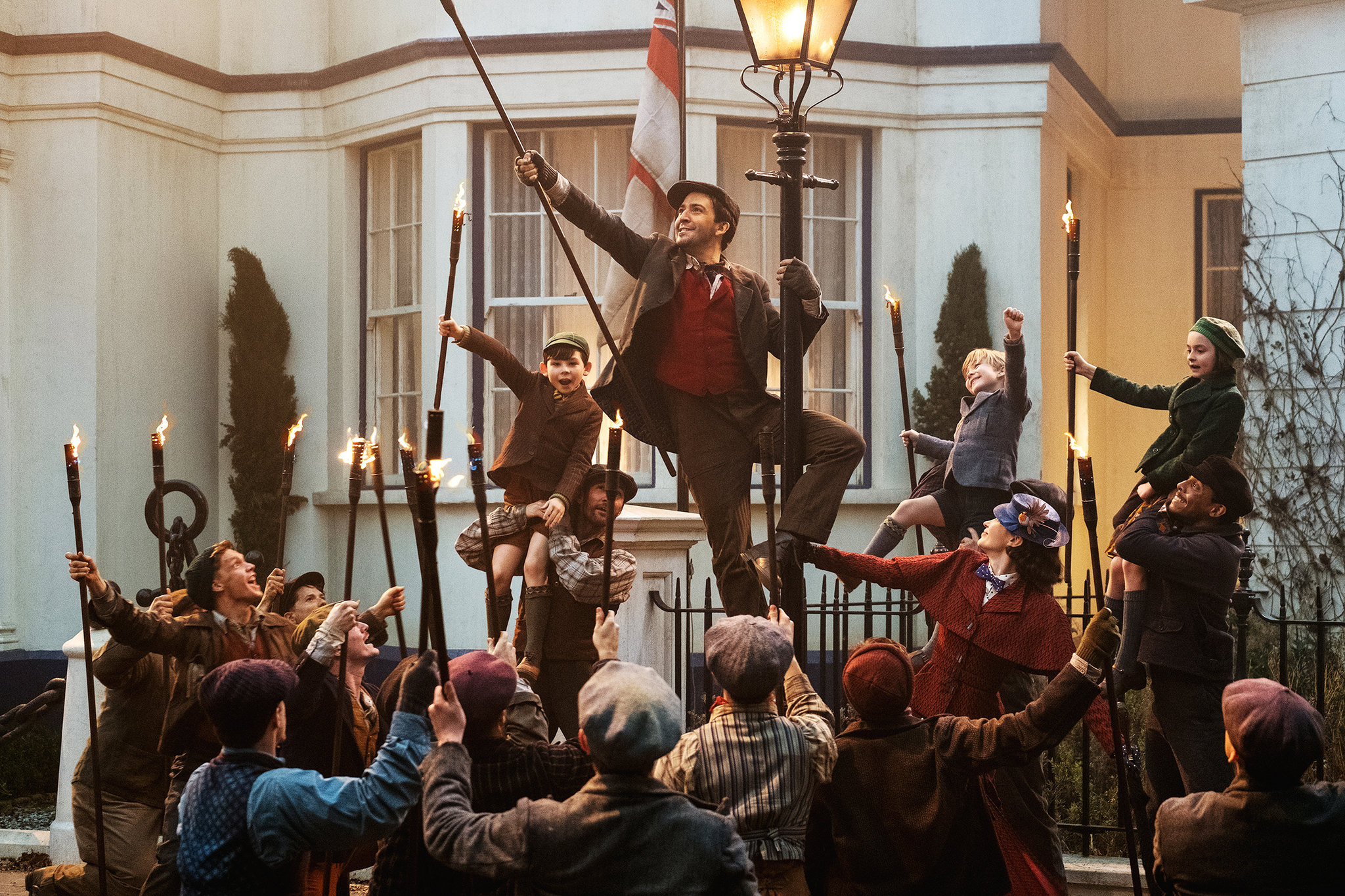 Mary Poppins Returns, Lin-Manuel Miranda, Movie musicals, New York Times, 2050x1370 HD Desktop