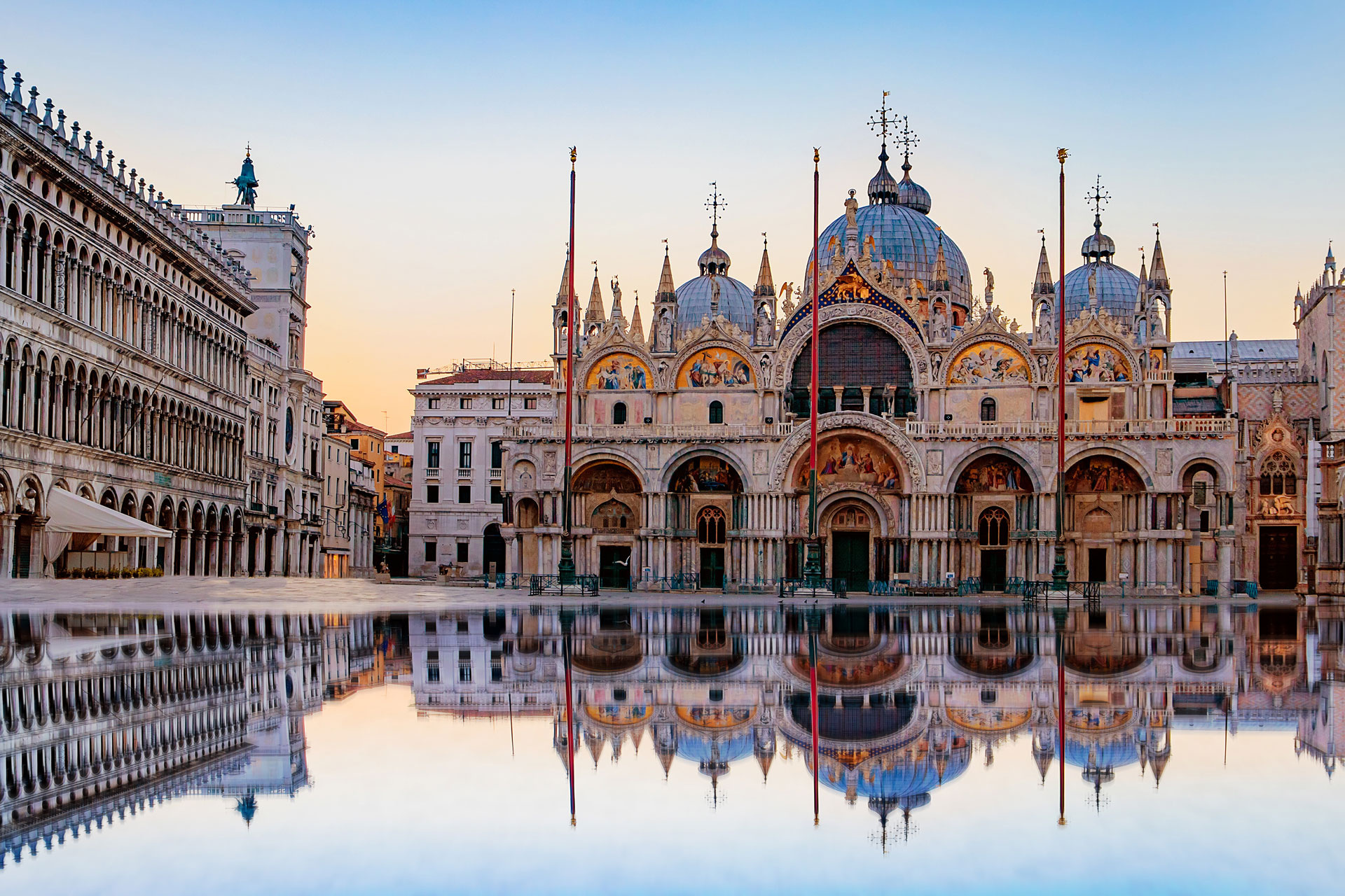 St. Mark's Basilica, Little-known facts, Basilica di San Marco, Tuscany, 1920x1280 HD Desktop