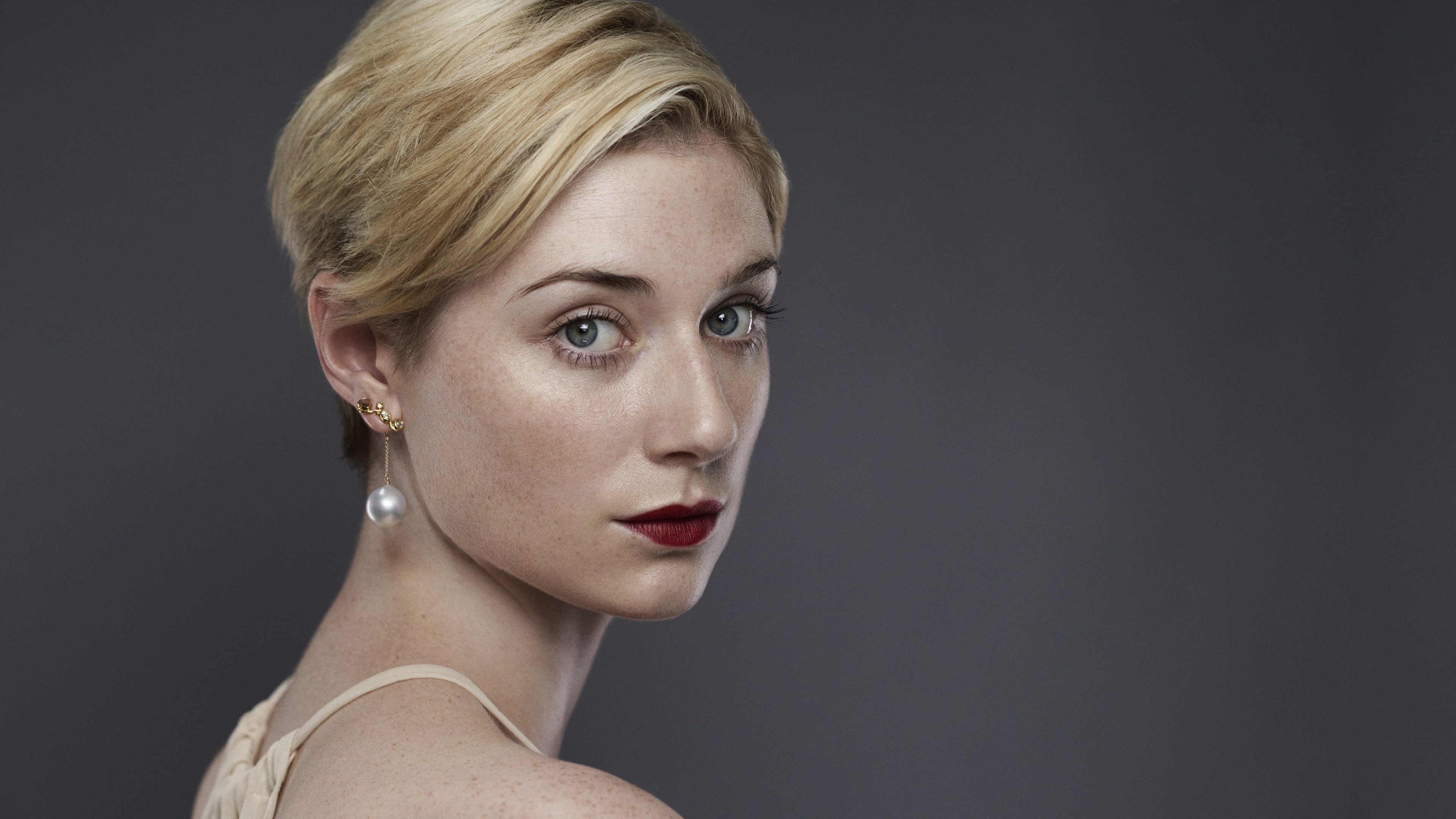 Elizabeth Debicki, Night Manager, Best TV Series, 2016, 3840x2160 4K Desktop