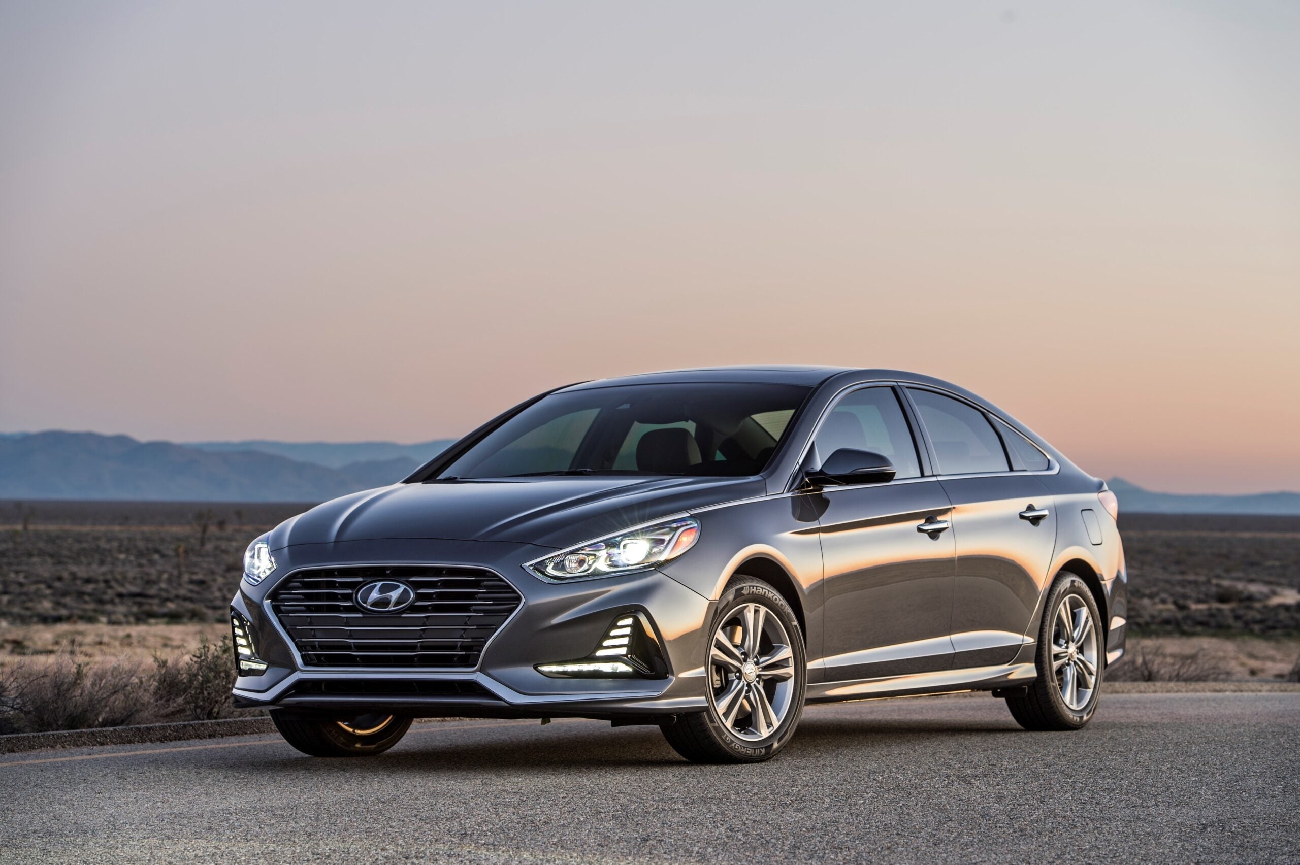 Hyundai Sonata, 2018 model, Pros and cons, Comprehensive review, 2560x1710 HD Desktop