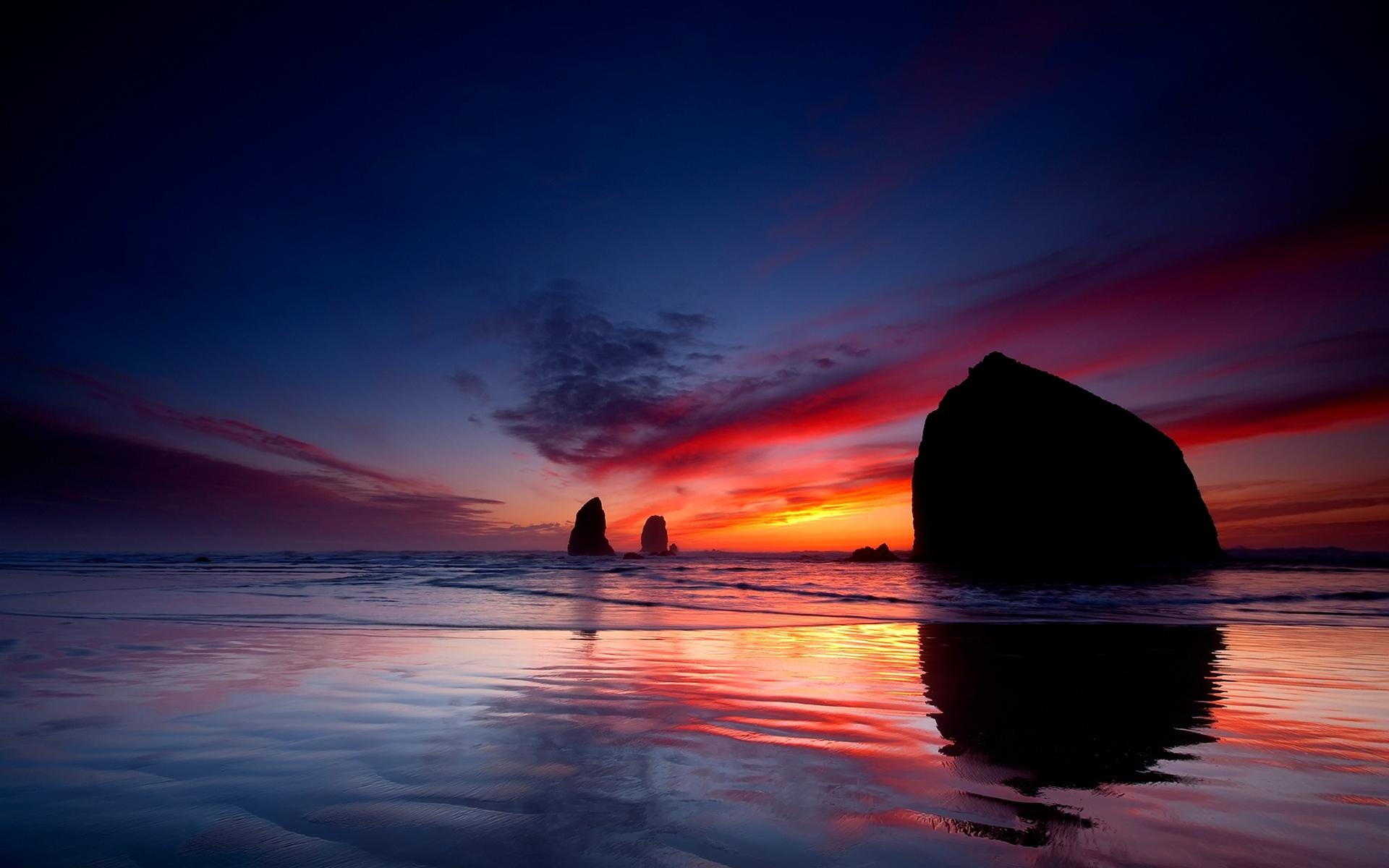 Haystack Rock Cannon Beach, Pacific Ocean sea stacks, crimson dusk sky, HD Desktop wallpaper