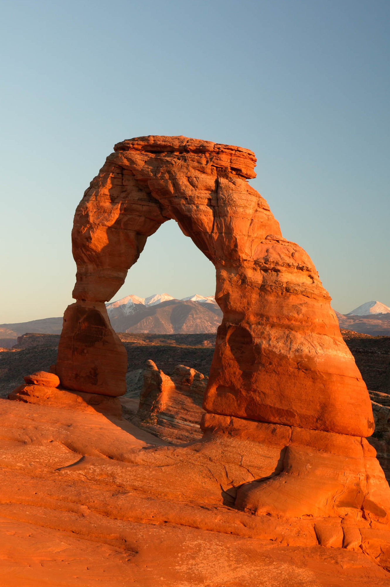 Arches National Park photos, Ron Niebrugge, Stunning landscapes, Captivating images, 1340x2000 HD Phone