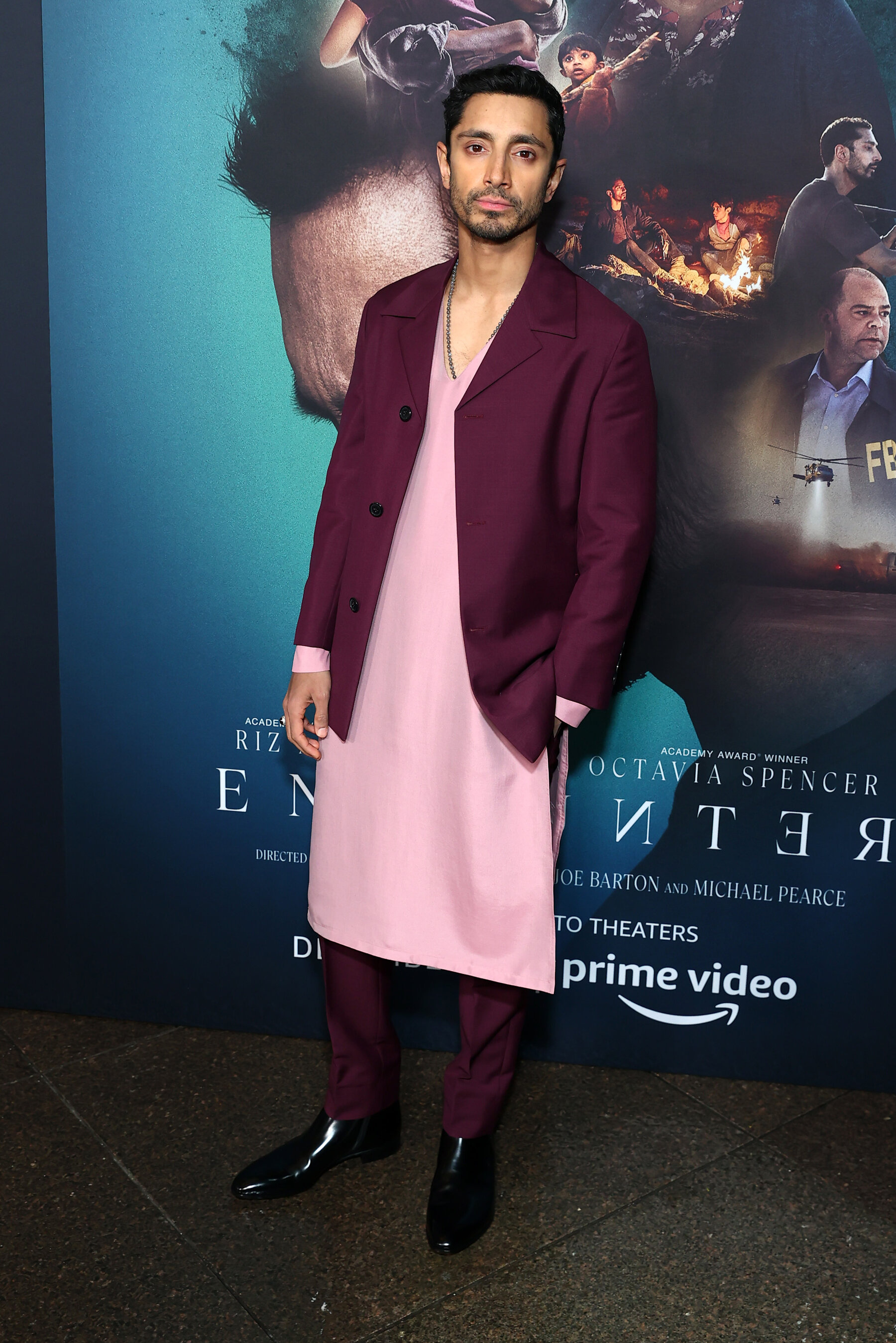 Riz Ahmed, Statement dressing, Red carpet kurta, 1800x2700 HD Phone