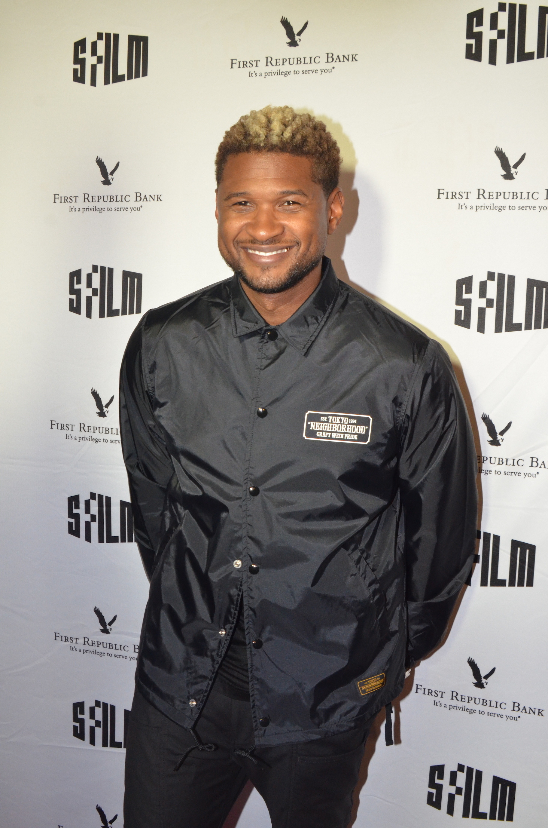 Usher, Personal life, Mystery fiance, Celebrity spotlight, 1830x2760 HD Phone