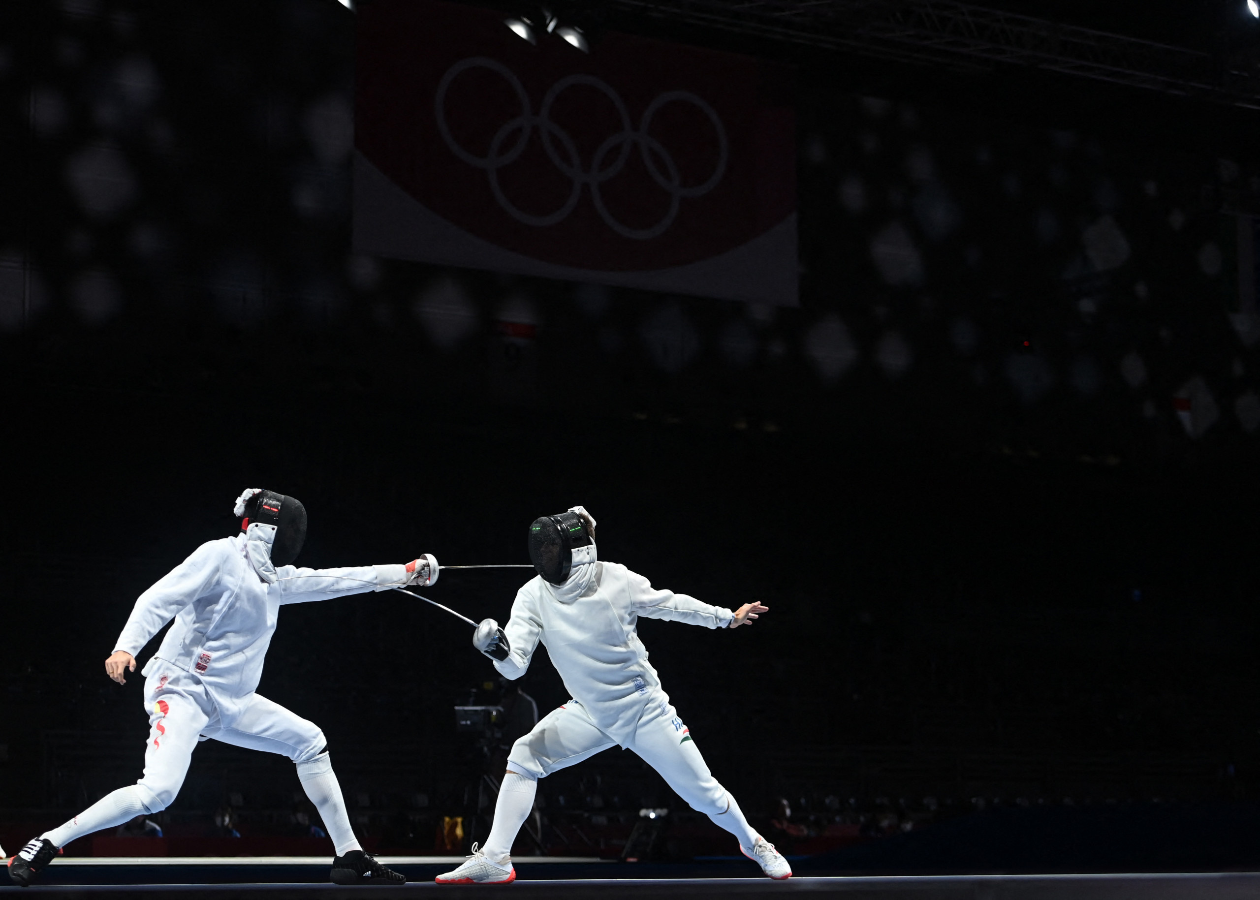 Gergely Siklosi, Fencing champion, Elite training, Psychological support, 2560x1830 HD Desktop