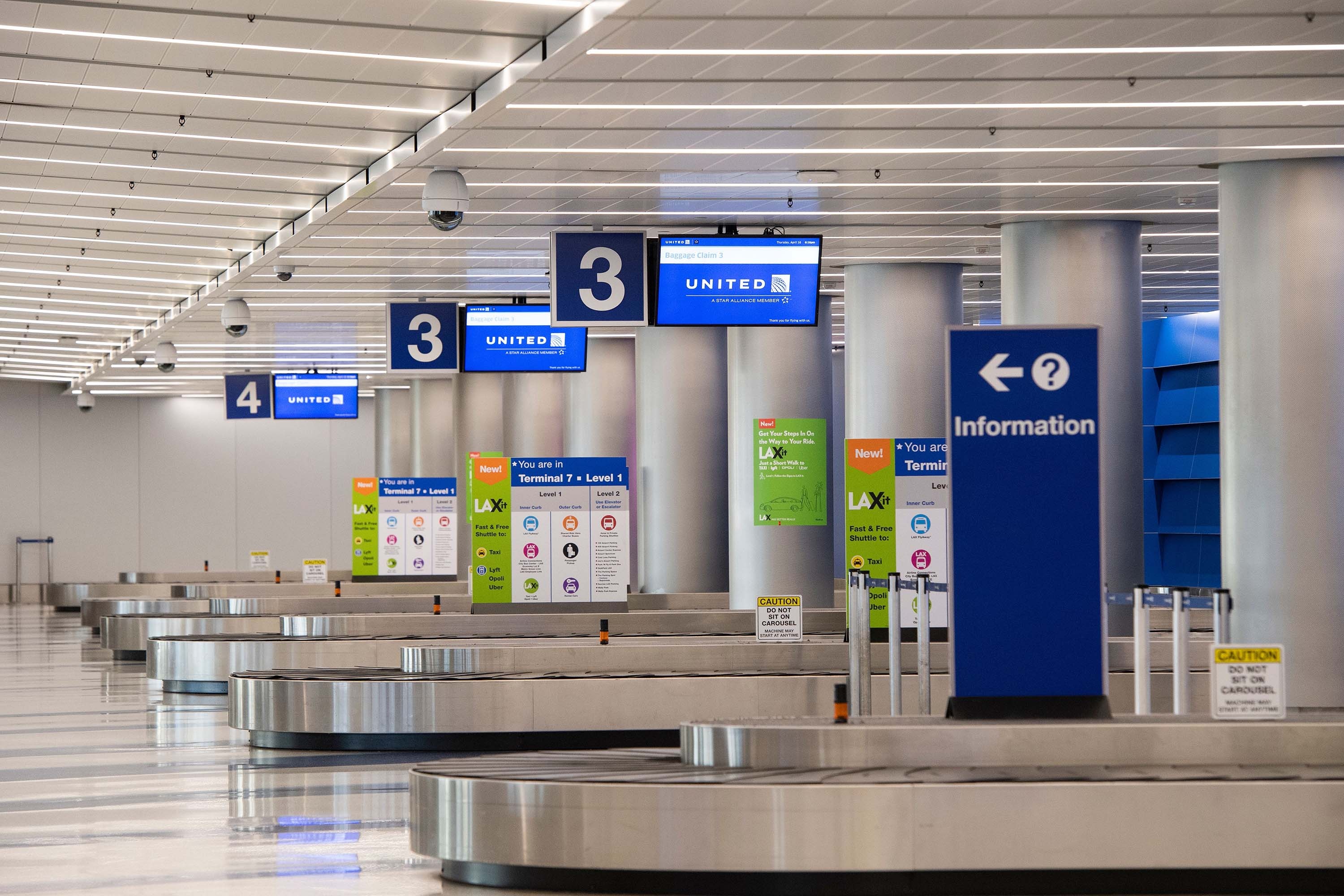 Los Angeles International Airport, Biggest drop of, Plane travel, CNN travel, 3000x2000 HD Desktop