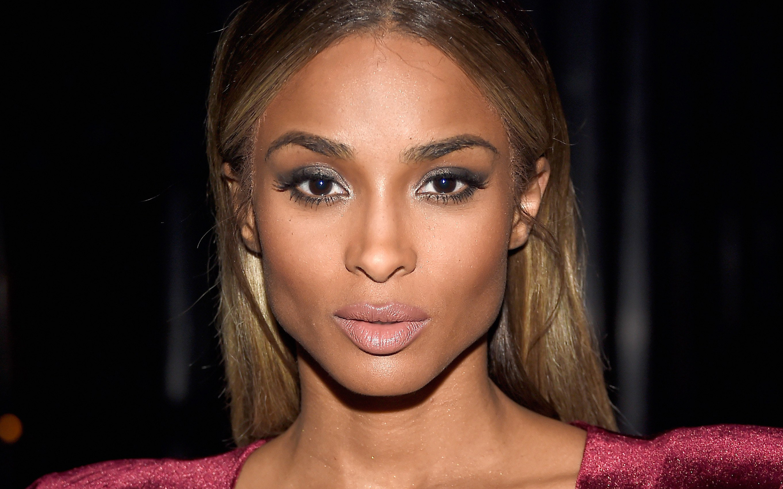 Ciara, American singer, Maroon dress, High quality wallpapers, 2560x1600 HD Desktop