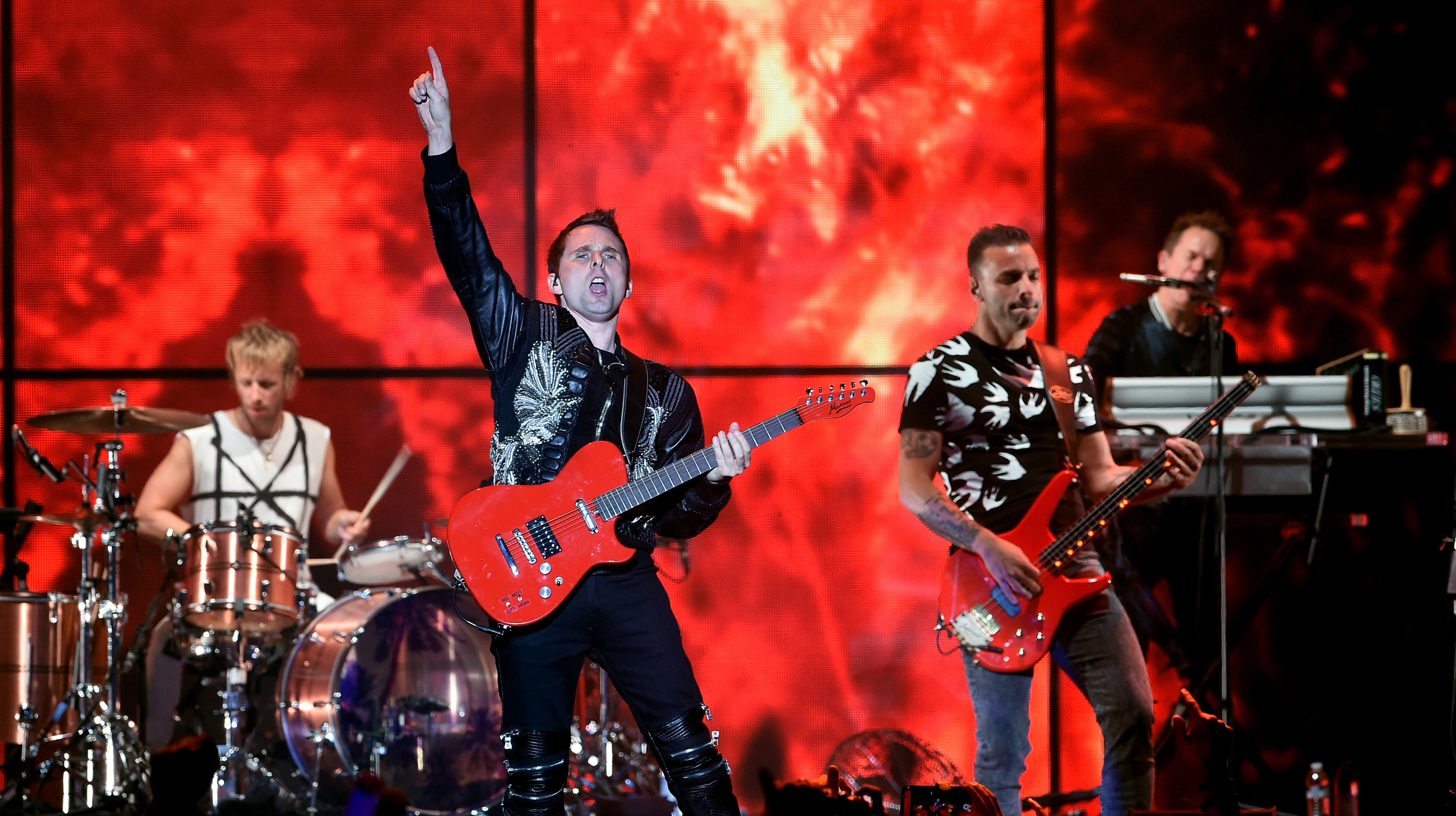 Muse band, Simulation theory, World tour, Guitar World, 3340x1870 HD Desktop