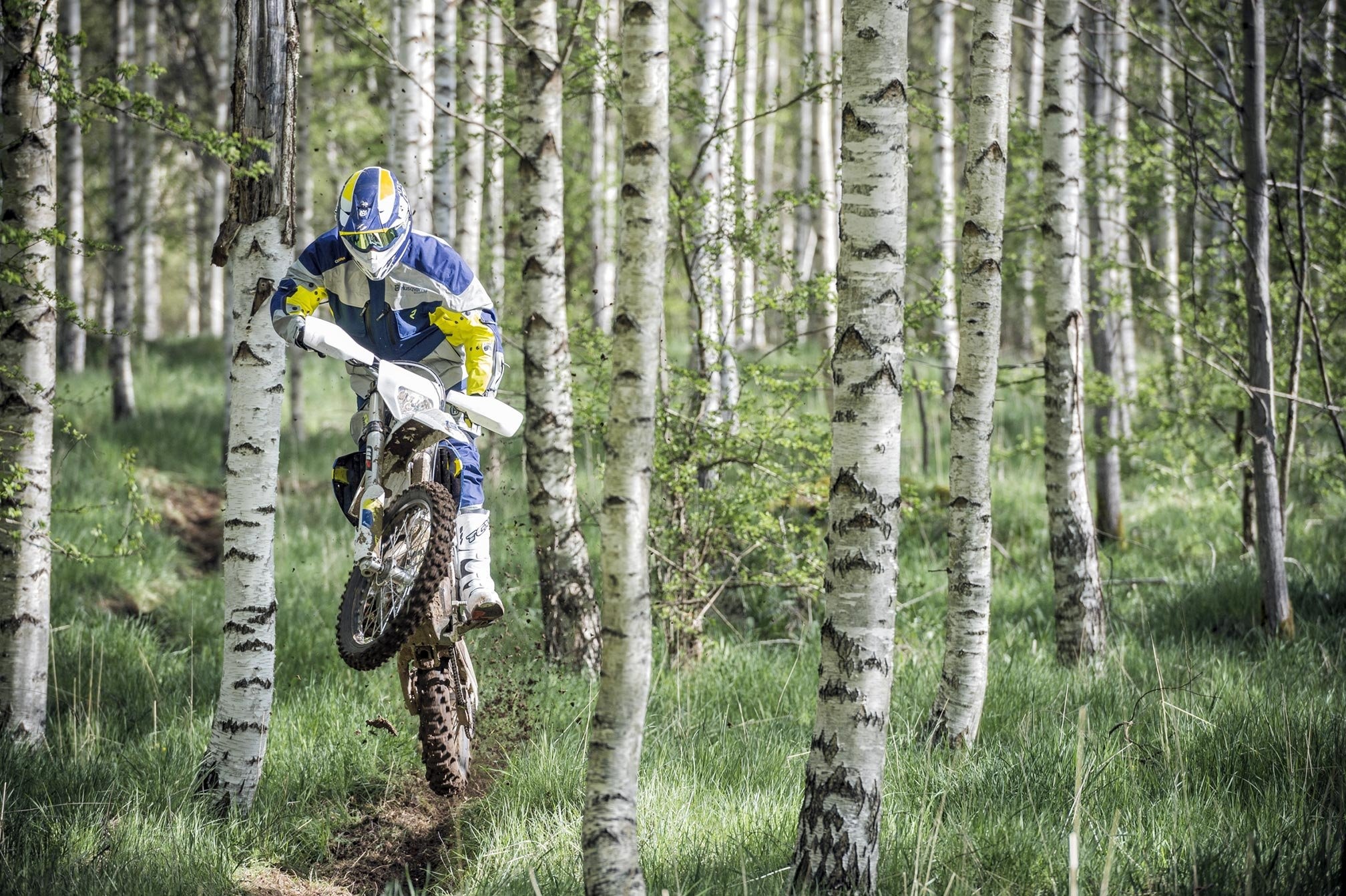 Husqvarna FE, Enduro powerhouse, Moto-cross dominance, Diverse terrains, 2020x1350 HD Desktop