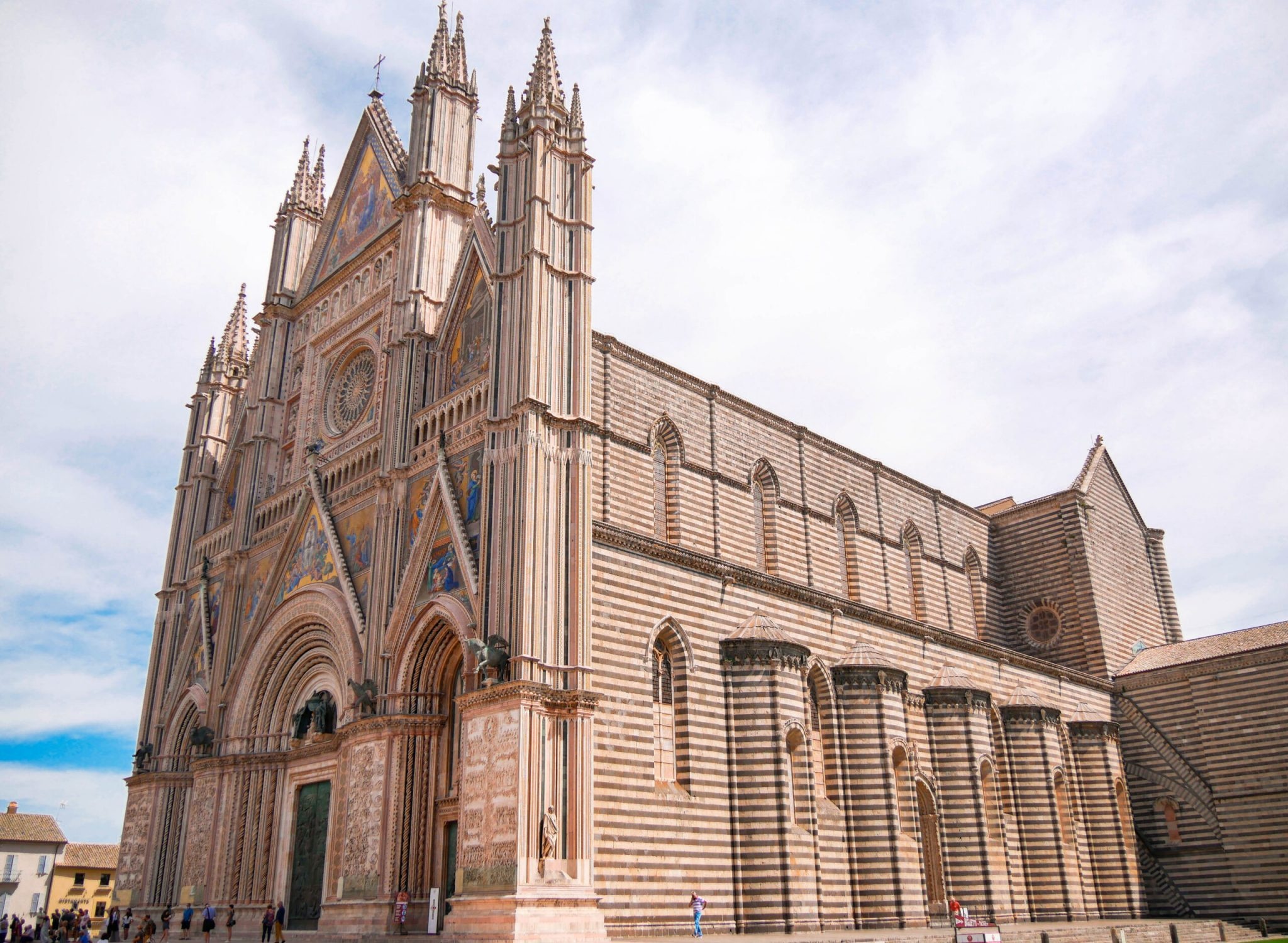 Orvieto, City on a plateau, Pocketful of memories, Historical charm, 2050x1500 HD Desktop