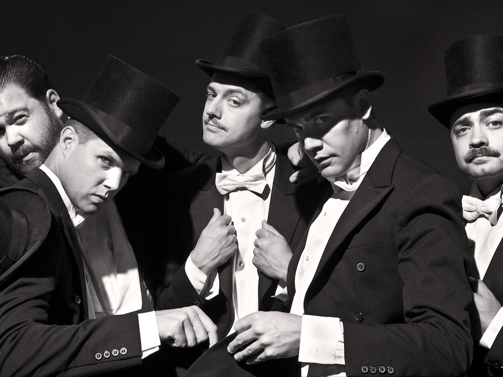 The Hives, Surprise DJ set, Frankies Pizza, Energetic performances, 1920x1440 HD Desktop