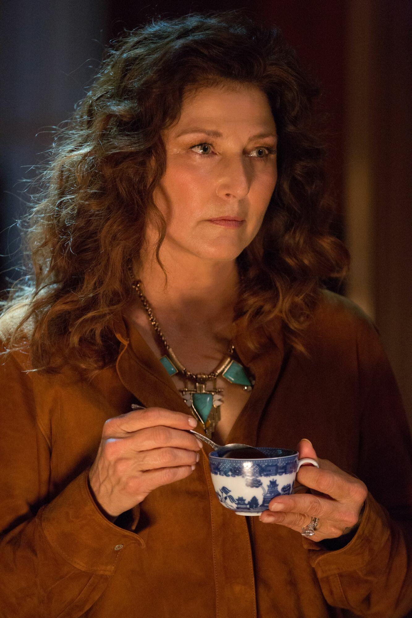 Catherine Keener, Photoshoot pictures, Poster images, Gallery, 1340x2000 HD Phone